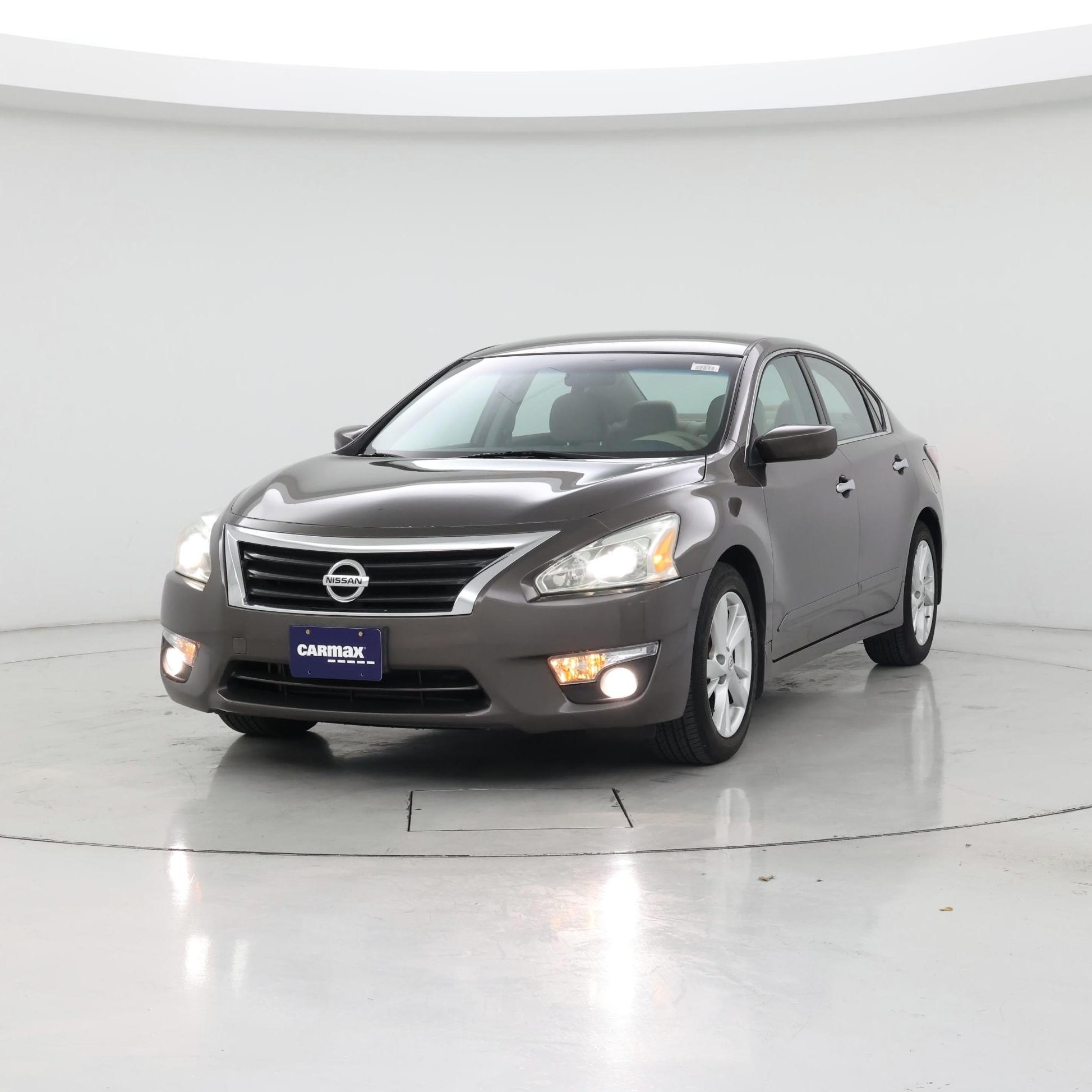 Thumbnail: 2015 Nissan Altima - 4