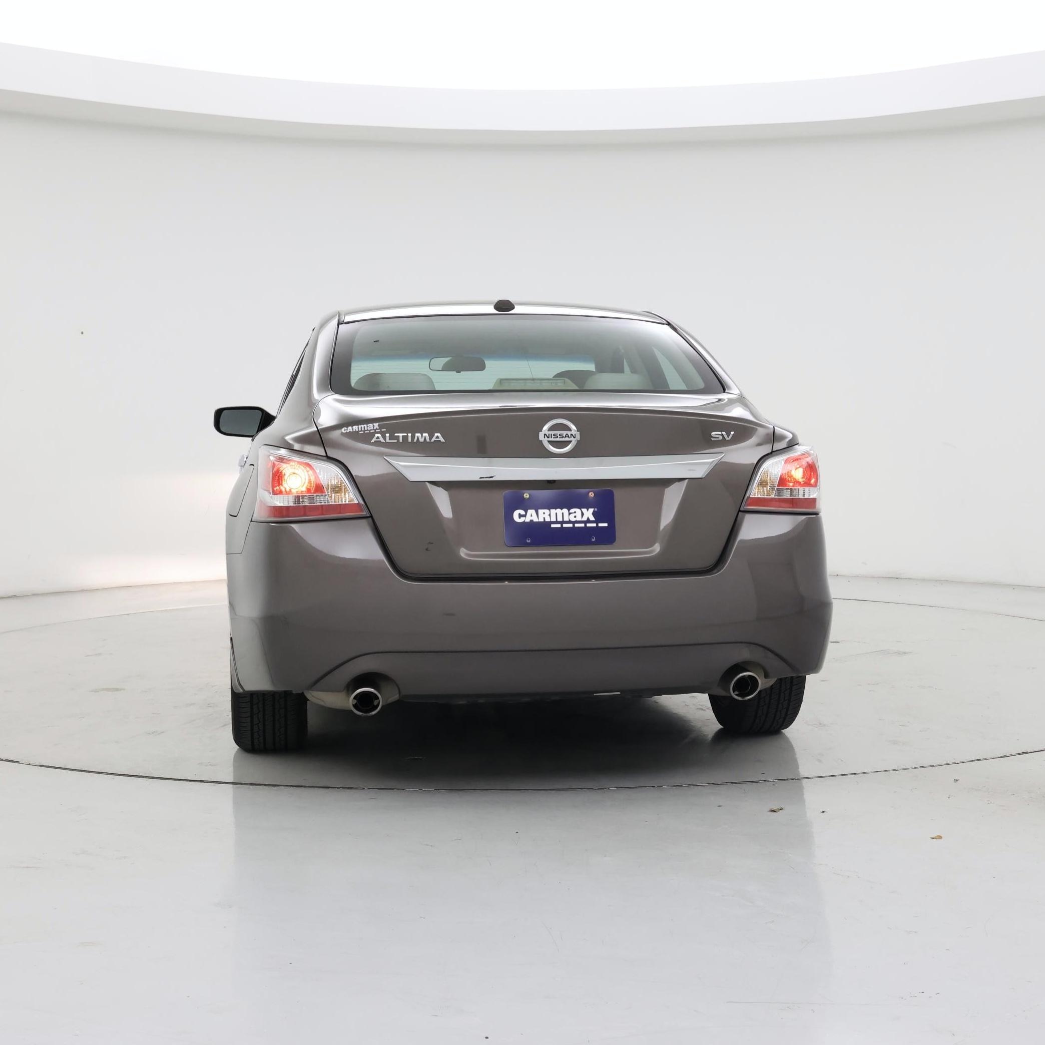 Thumbnail: 2015 Nissan Altima - 6