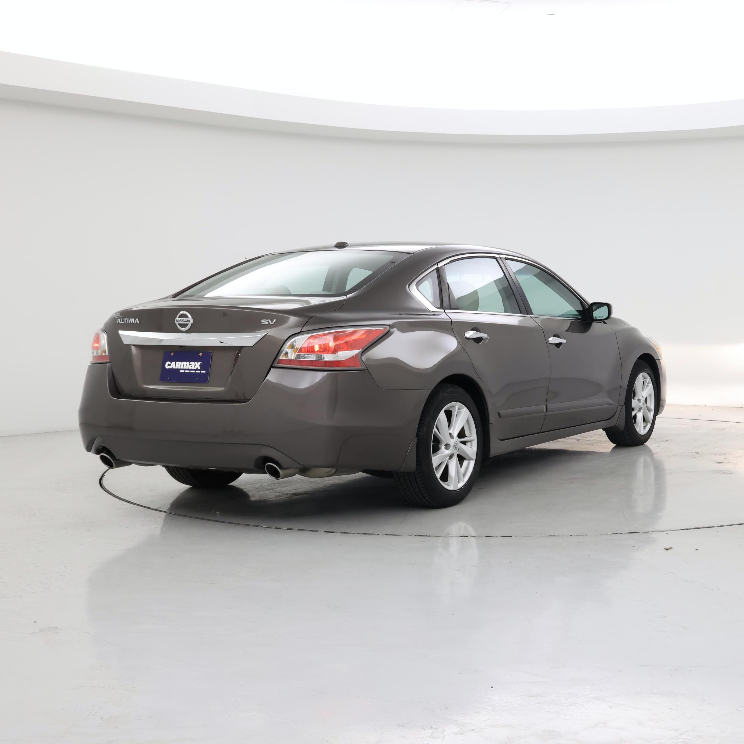 Thumbnail: 2015 Nissan Altima - 8