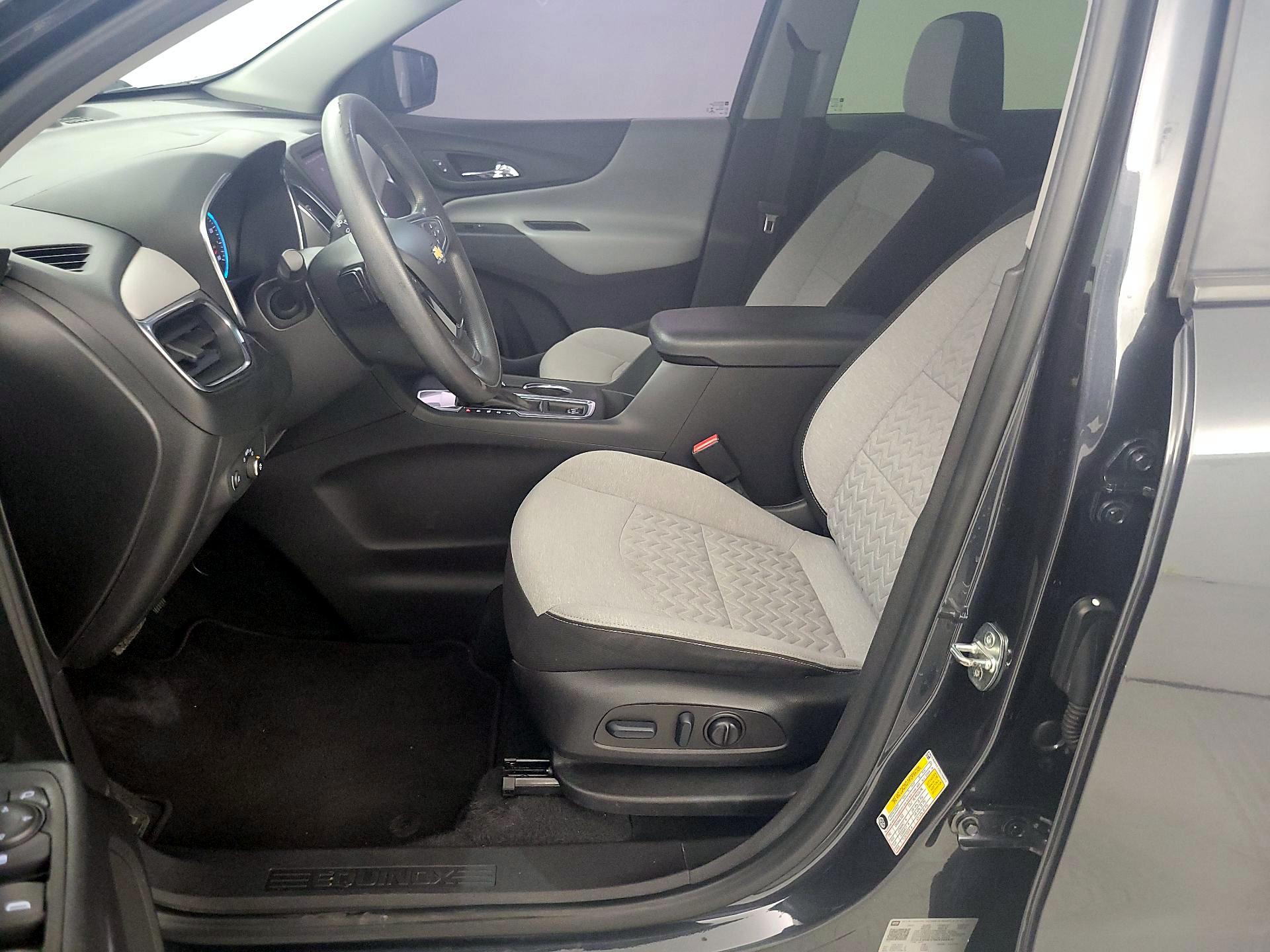 Thumbnail: 2022 Chevrolet Equinox - 11