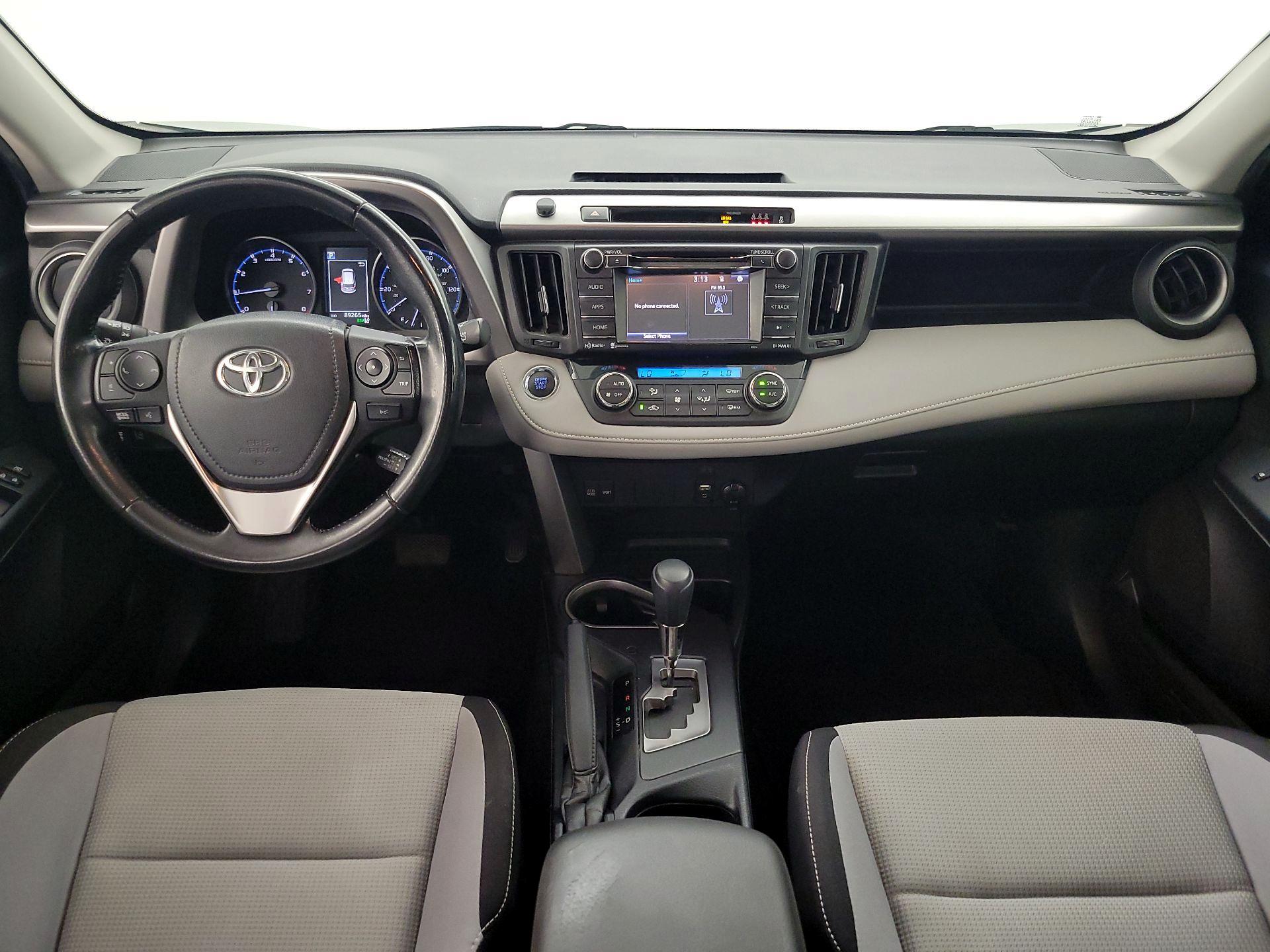 Thumbnail: 2018 Toyota RAV4 - 9