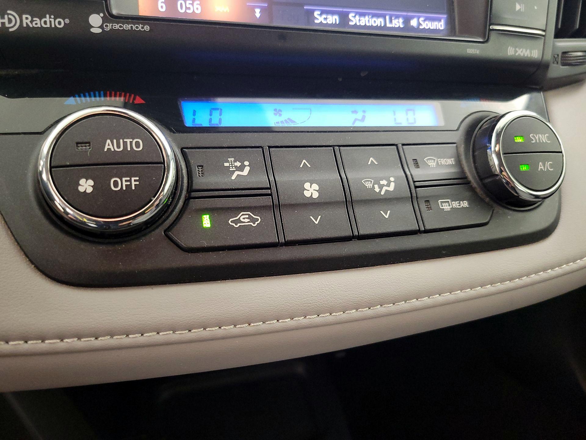 Thumbnail: 2018 Toyota RAV4 - 16