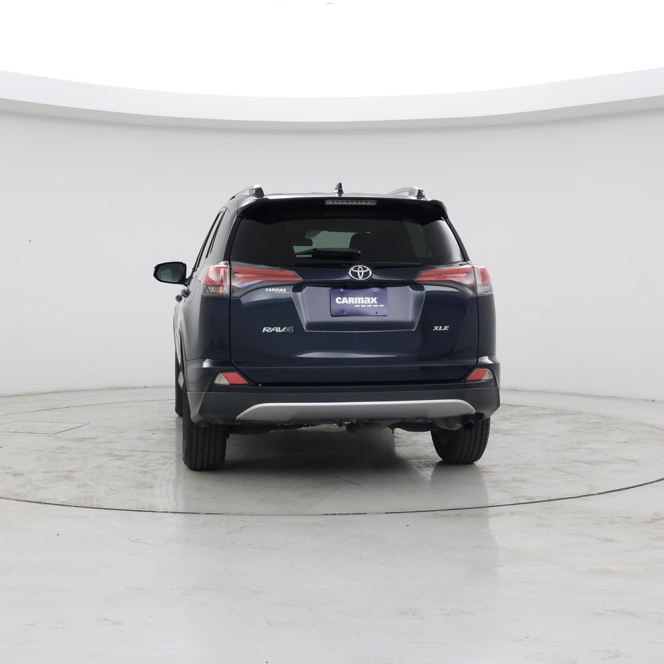 Thumbnail: 2018 Toyota RAV4 - 6