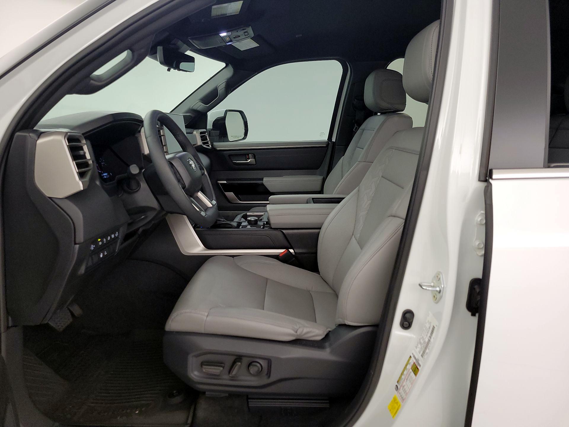 Thumbnail: 2025 Toyota Tundra - 11