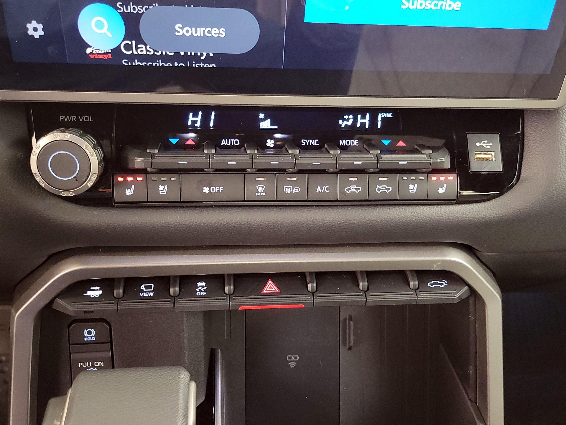 Thumbnail: 2025 Toyota Tundra - 17