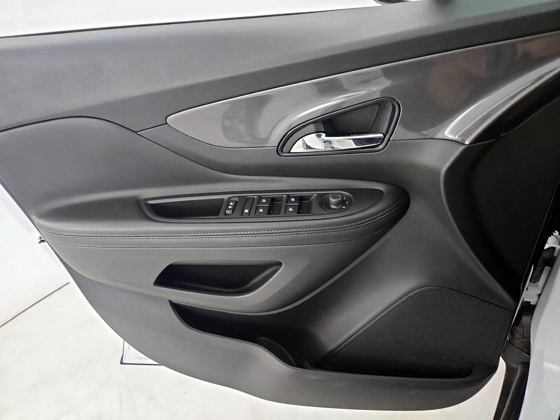 Thumbnail: 2021 Buick Encore - 12