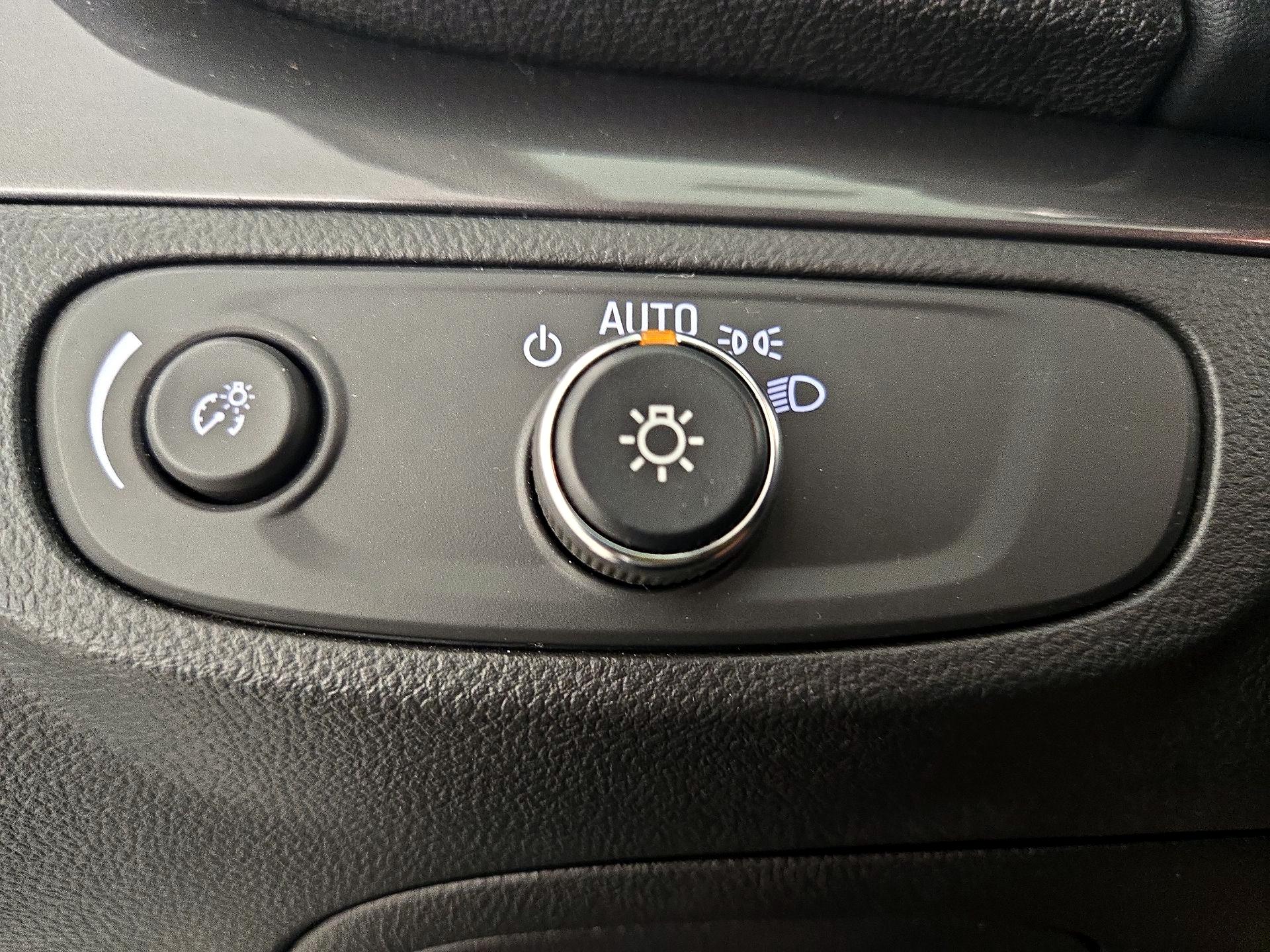 Thumbnail: 2021 Buick Encore - 13