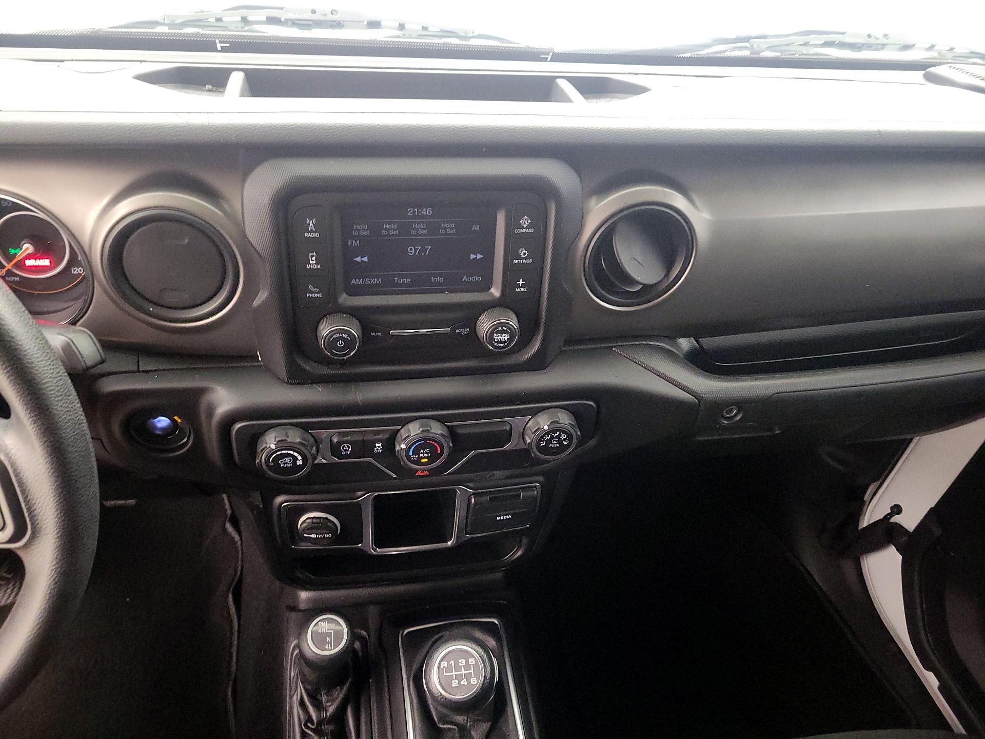 Thumbnail: 2020 Jeep Gladiator - 9