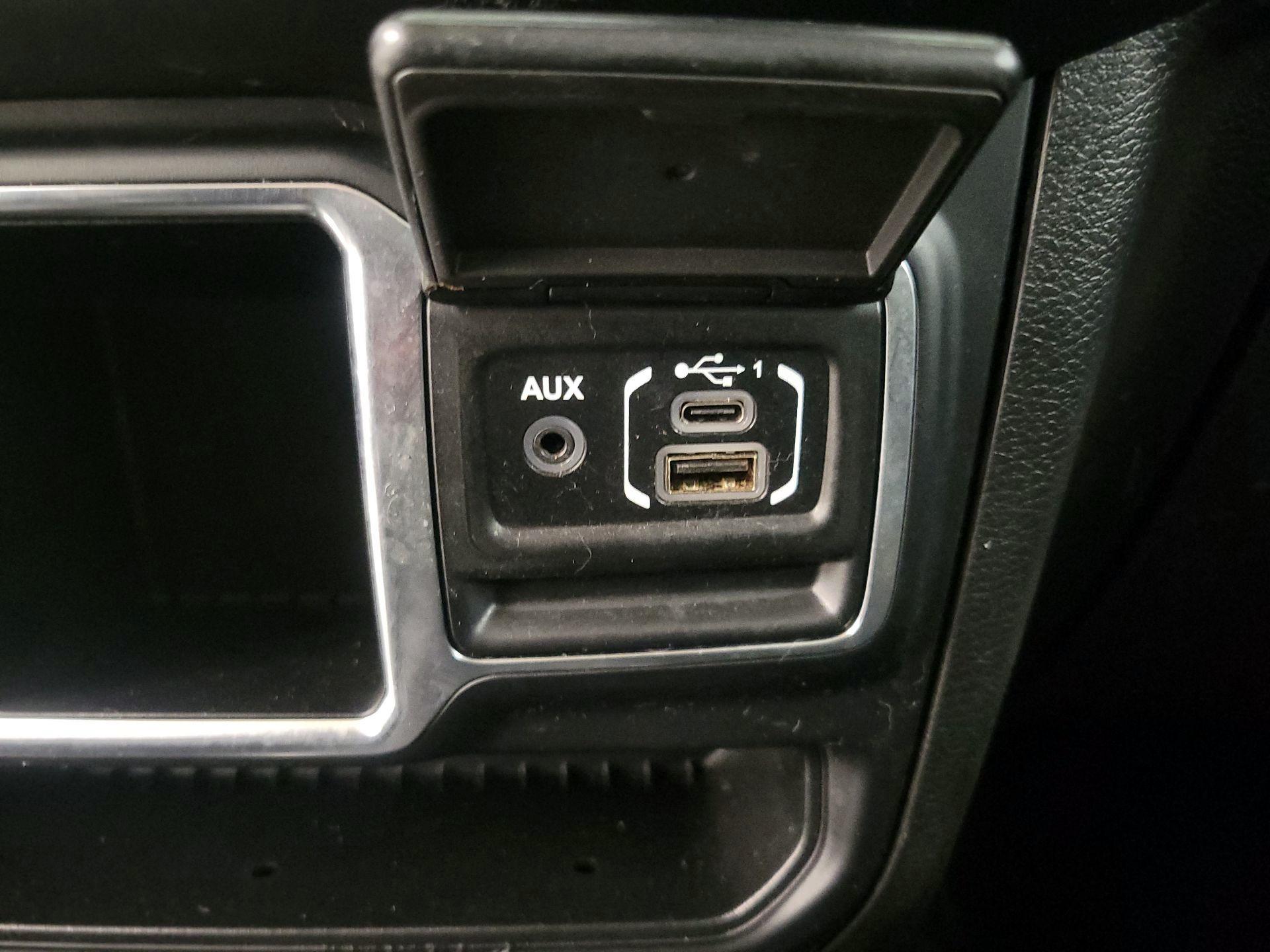 Thumbnail: 2020 Jeep Gladiator - 18