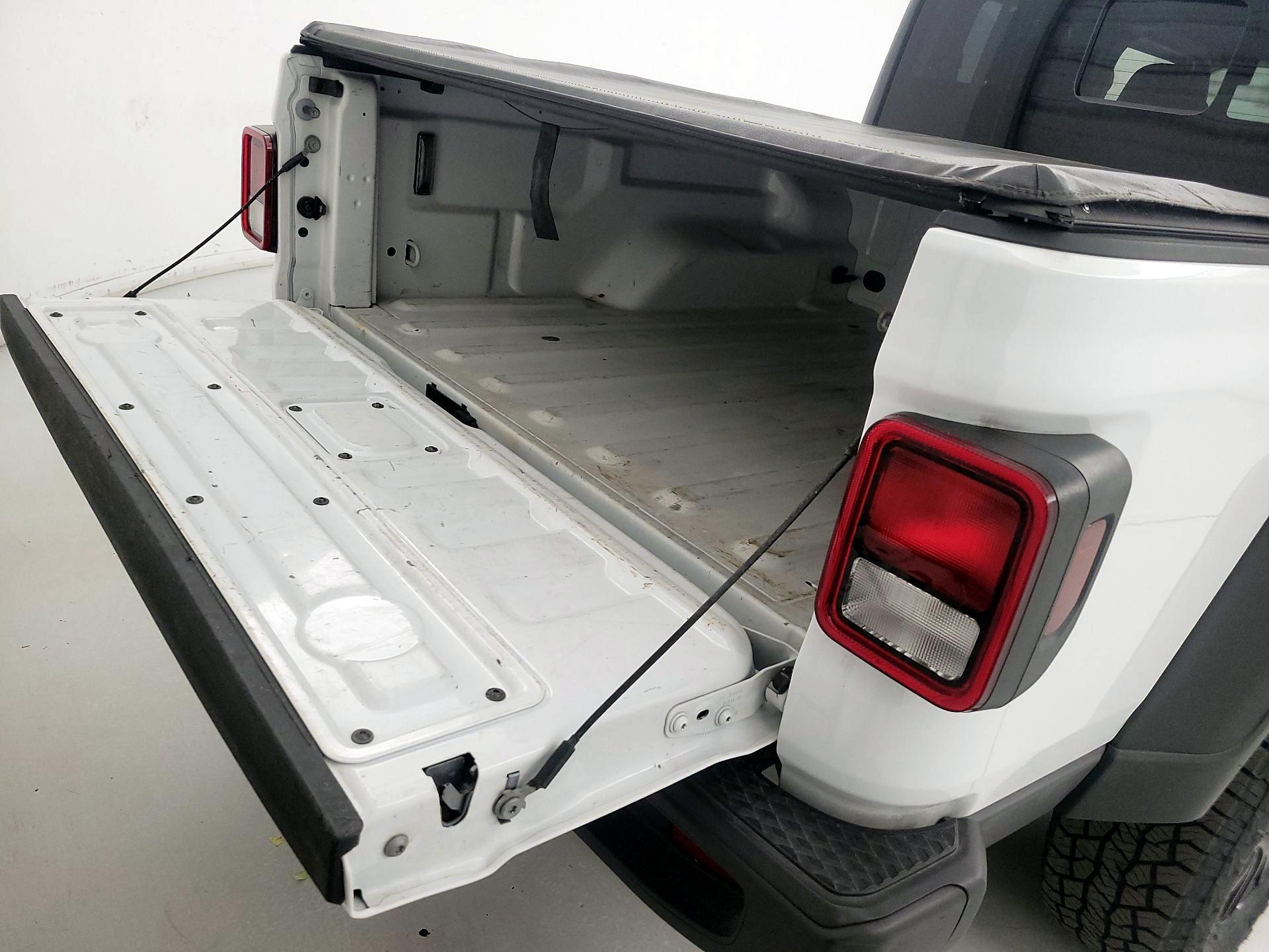 Thumbnail: 2020 Jeep Gladiator - 20