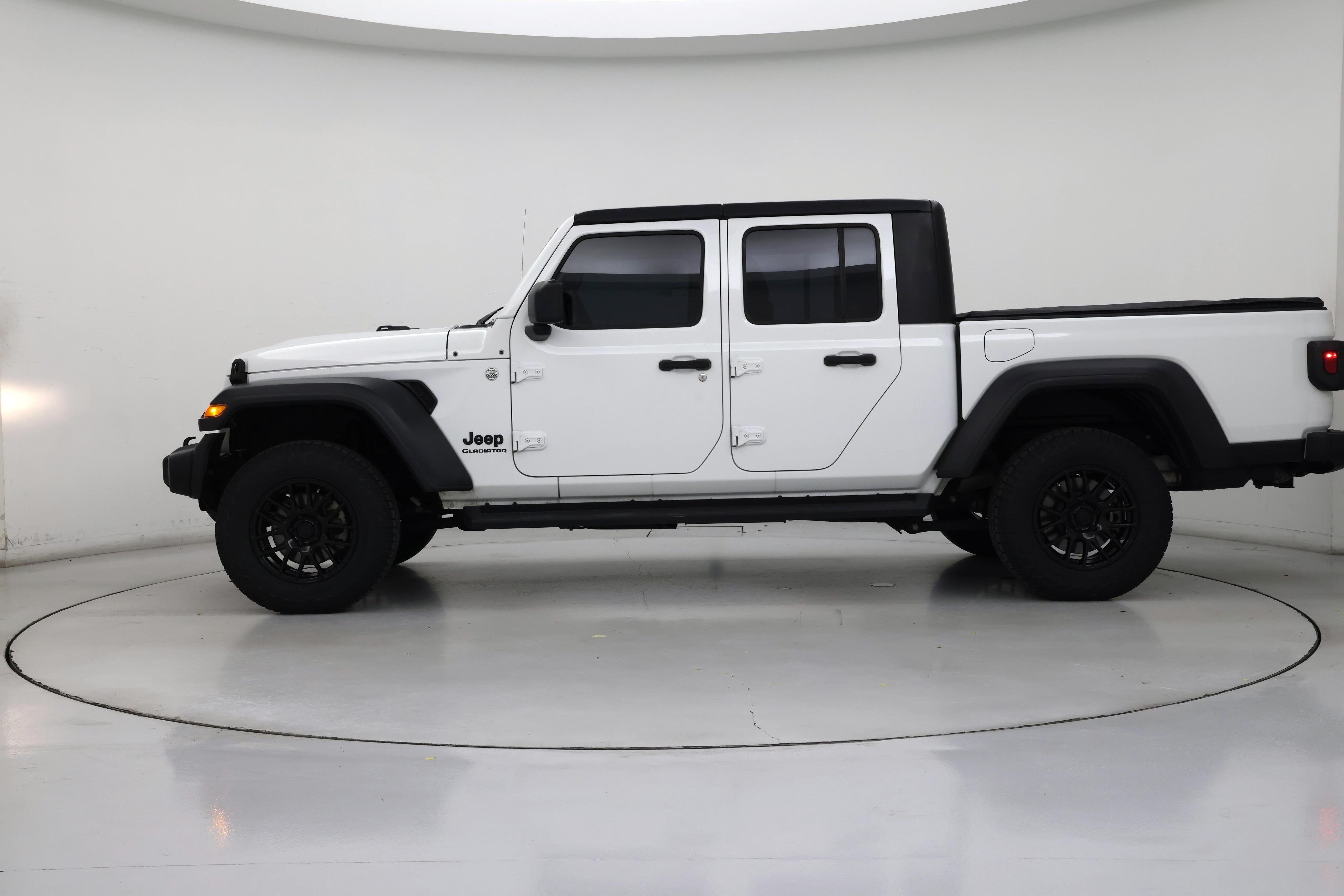 Thumbnail: 2020 Jeep Gladiator - 3
