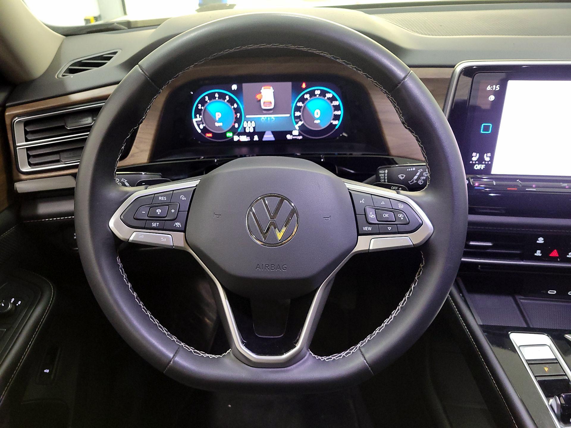 Thumbnail: 2024 Volkswagen Atlas - 10