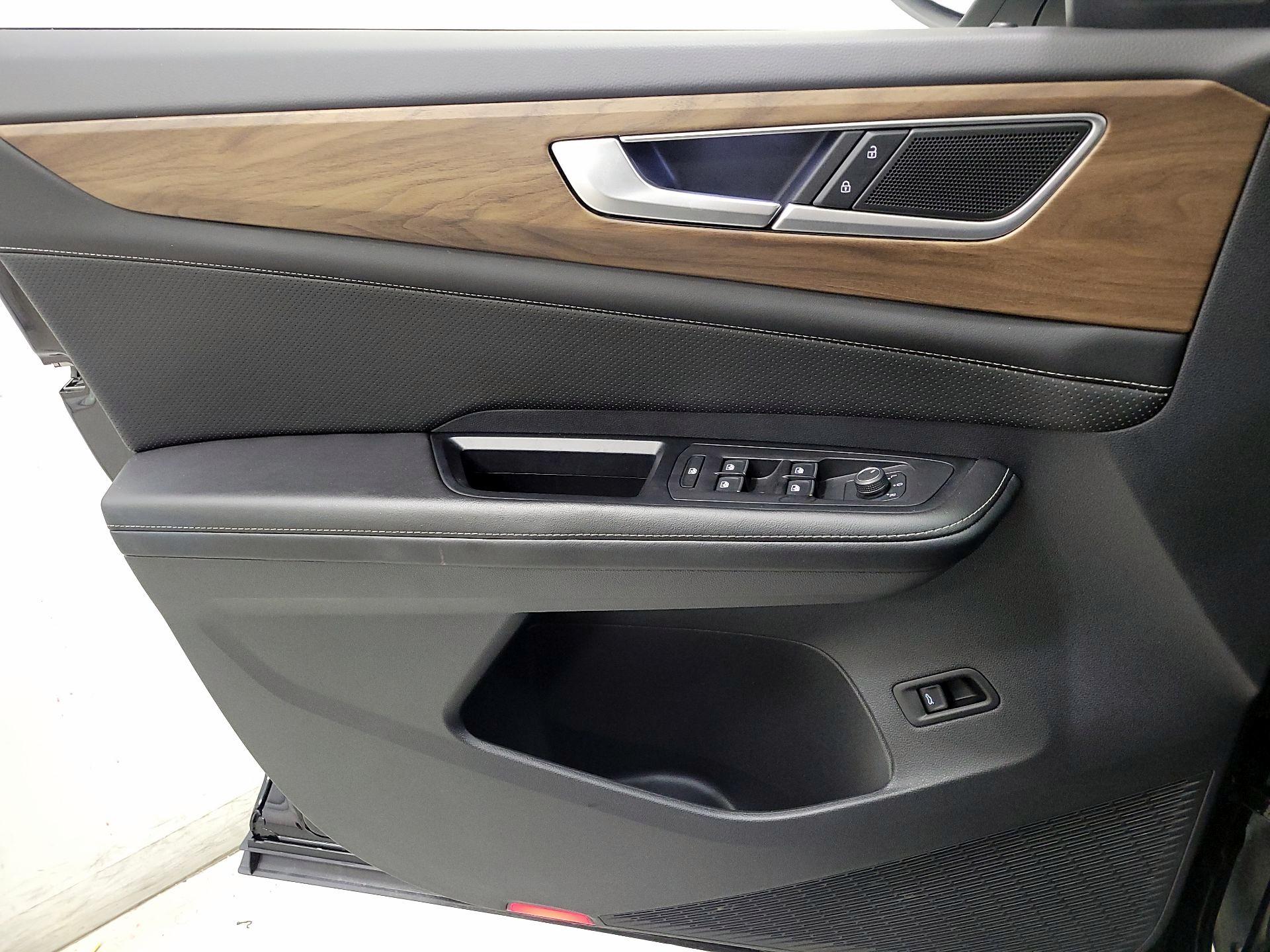 Thumbnail: 2024 Volkswagen Atlas - 12