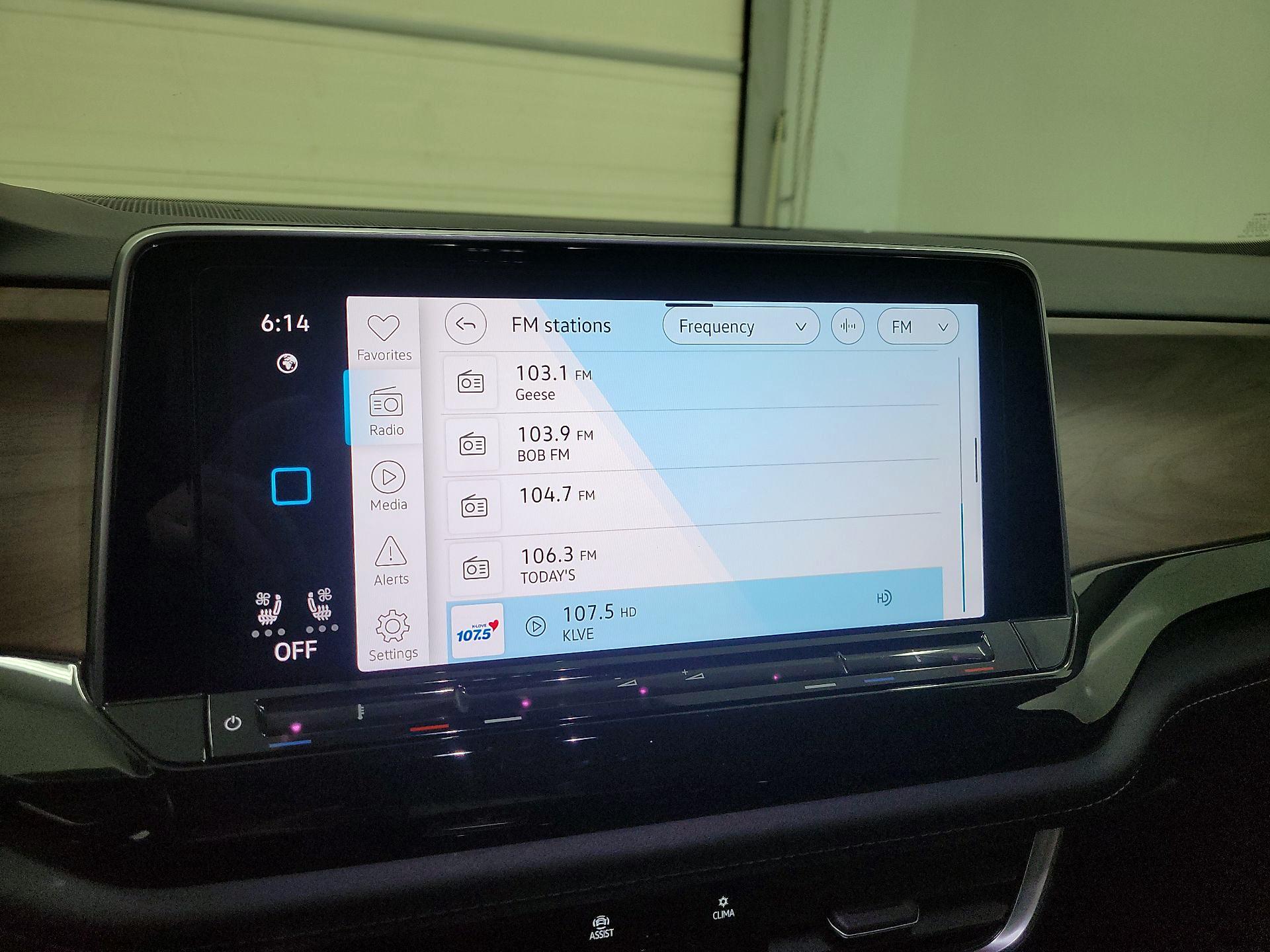 Thumbnail: 2024 Volkswagen Atlas - 15