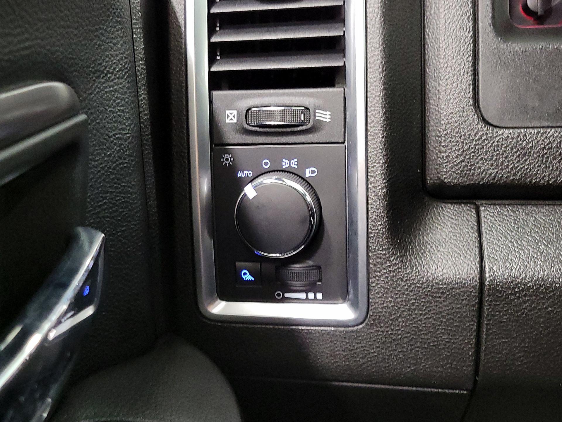 Thumbnail: 2022 RAM 1500 Classic - 13