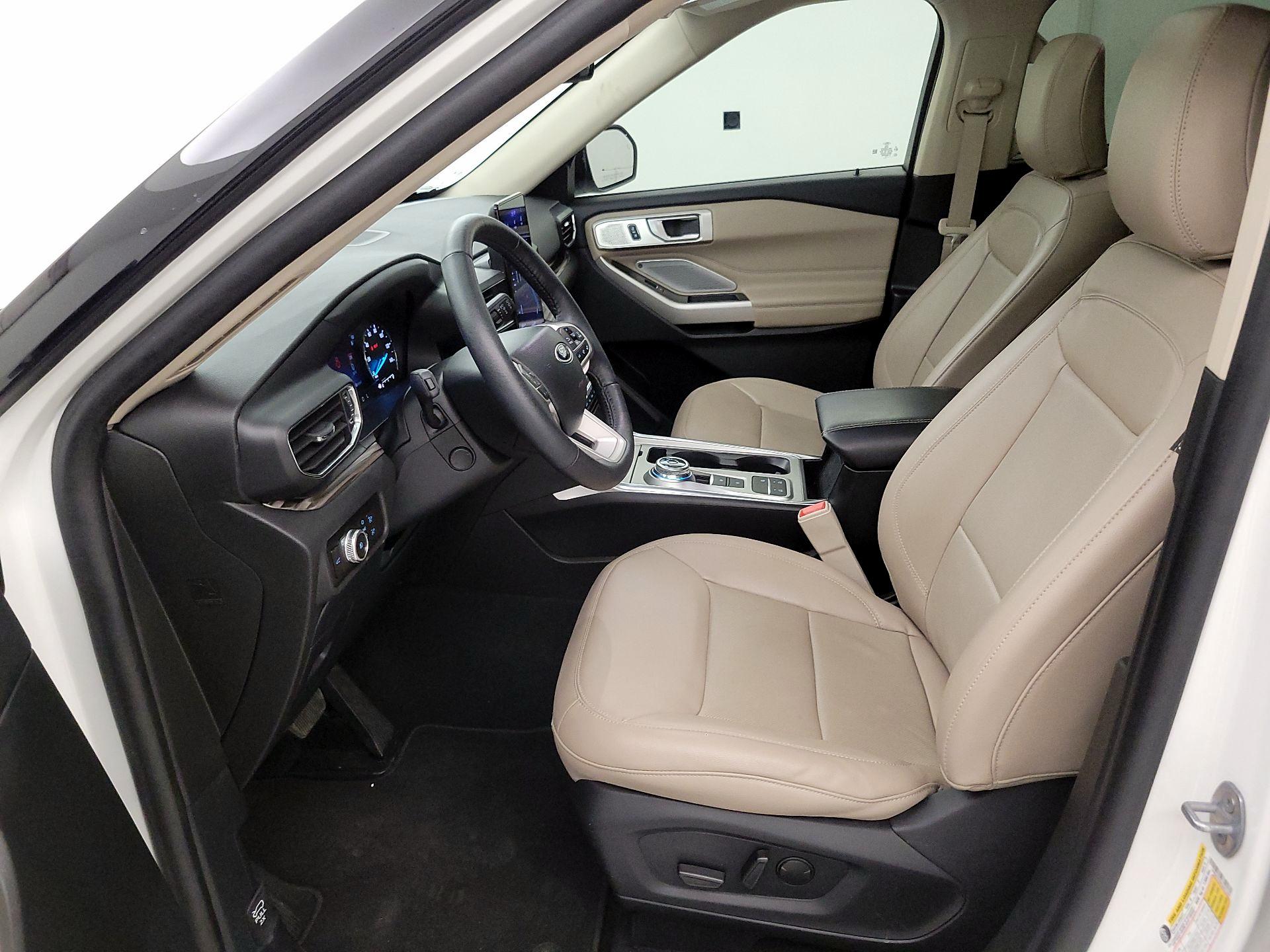 Thumbnail: 2023 Ford Explorer - 11