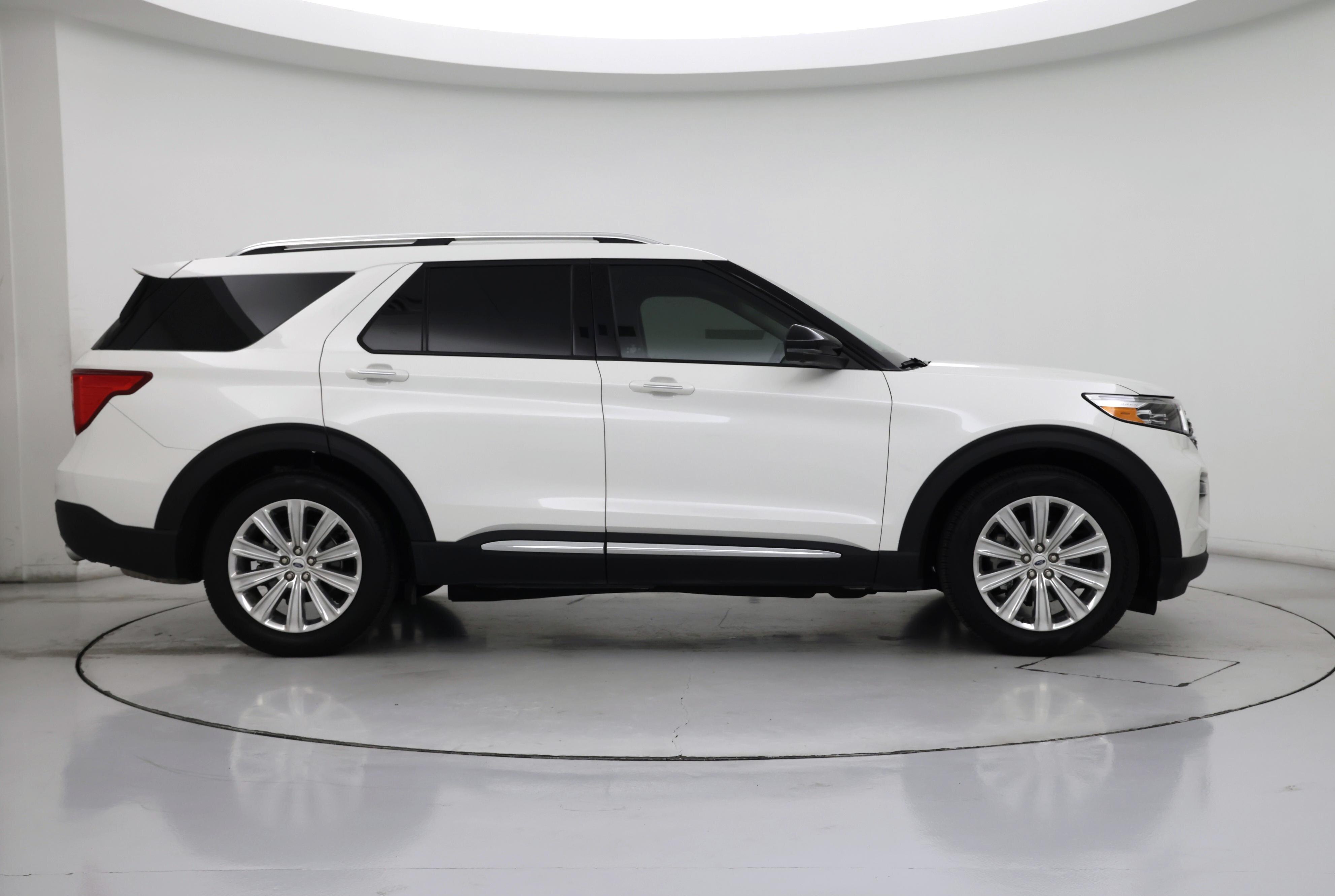 Thumbnail: 2023 Ford Explorer - 7