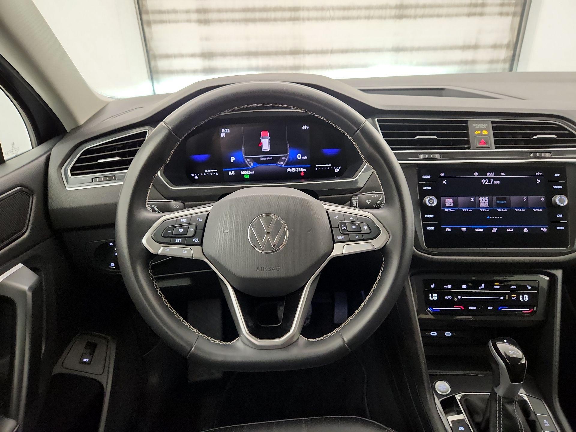 Thumbnail: 2024 Volkswagen Tiguan - 10