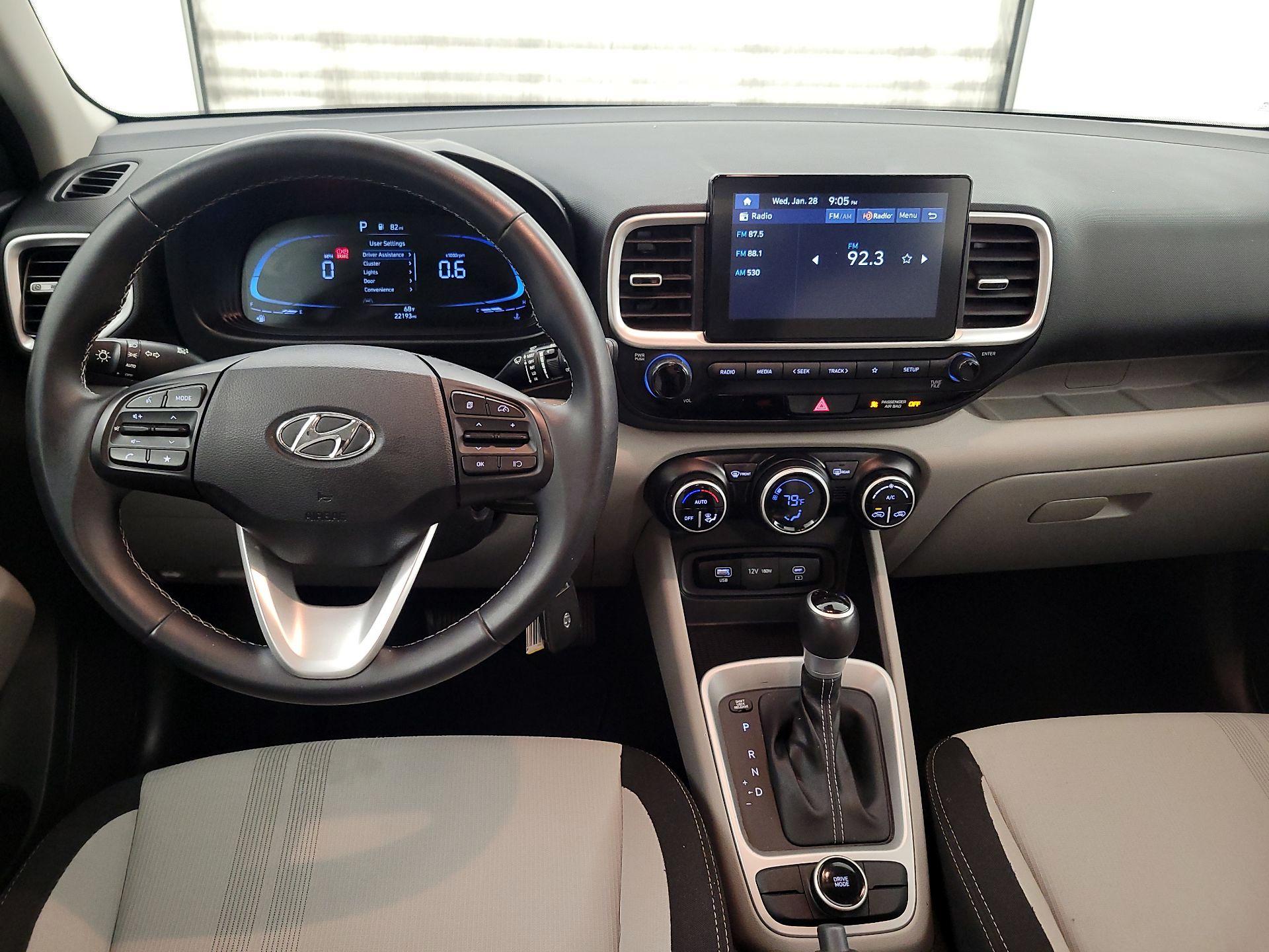 Thumbnail: 2023 Hyundai Venue - 9