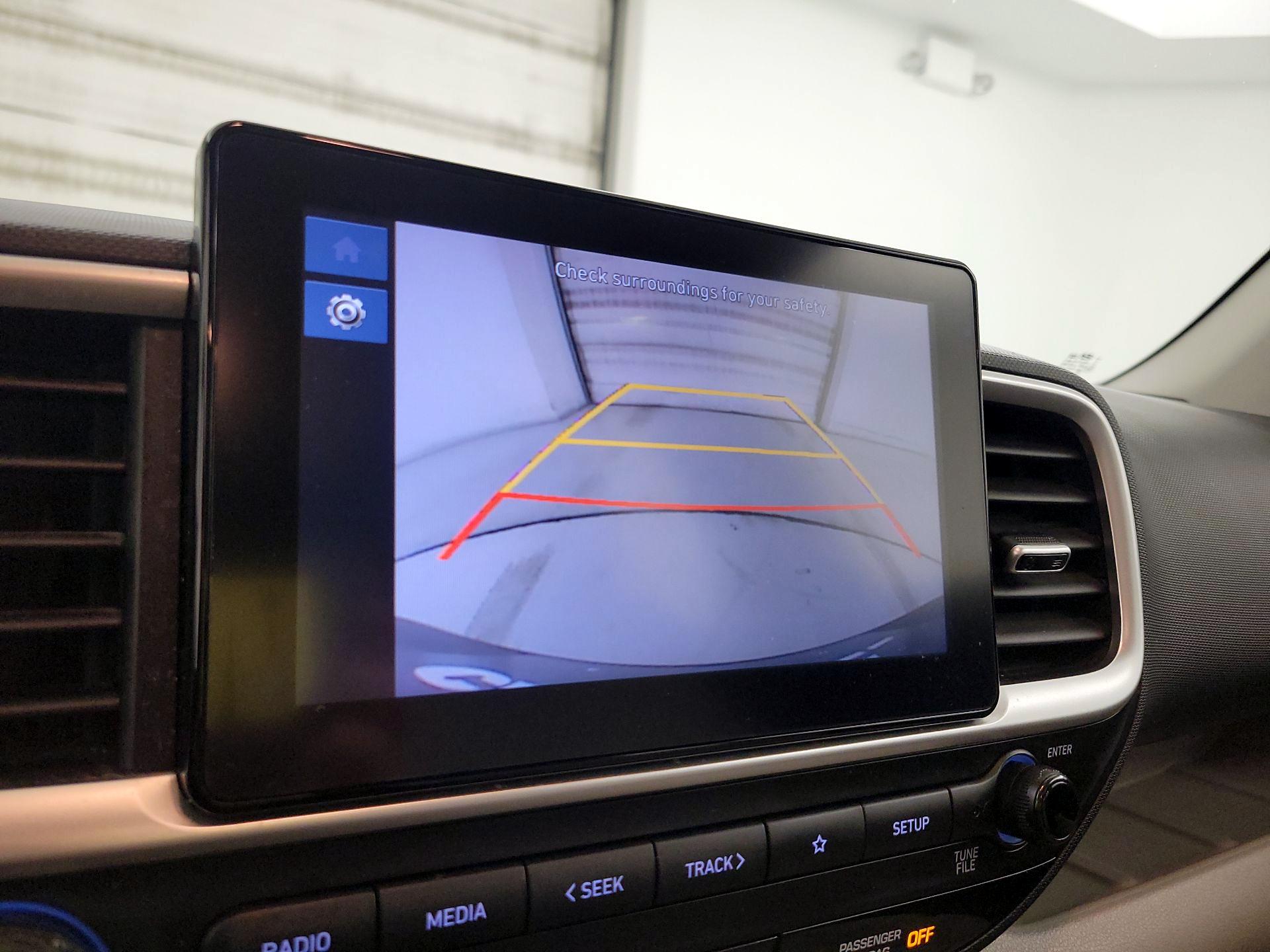 Thumbnail: 2023 Hyundai Venue - 14