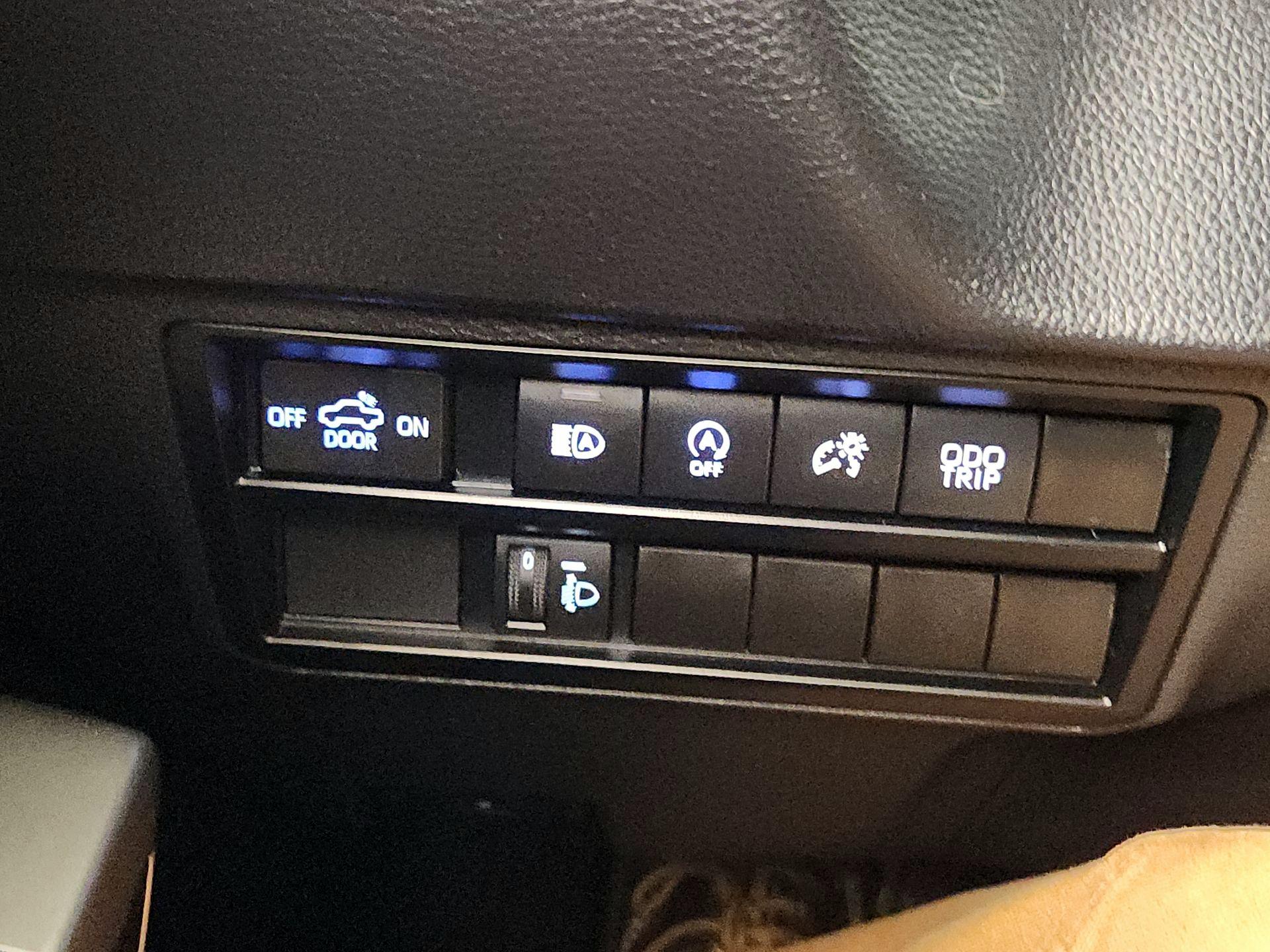 Thumbnail: 2023 Toyota Tundra - 13