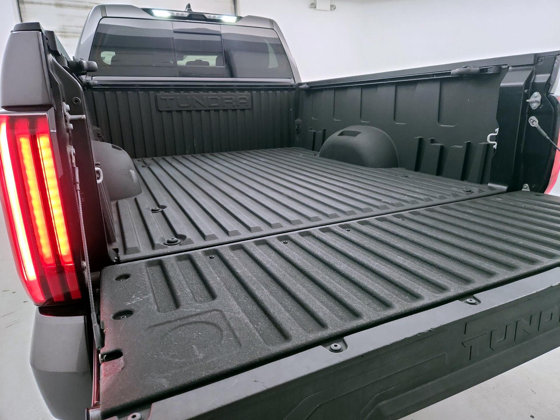 Thumbnail: 2023 Toyota Tundra - 19