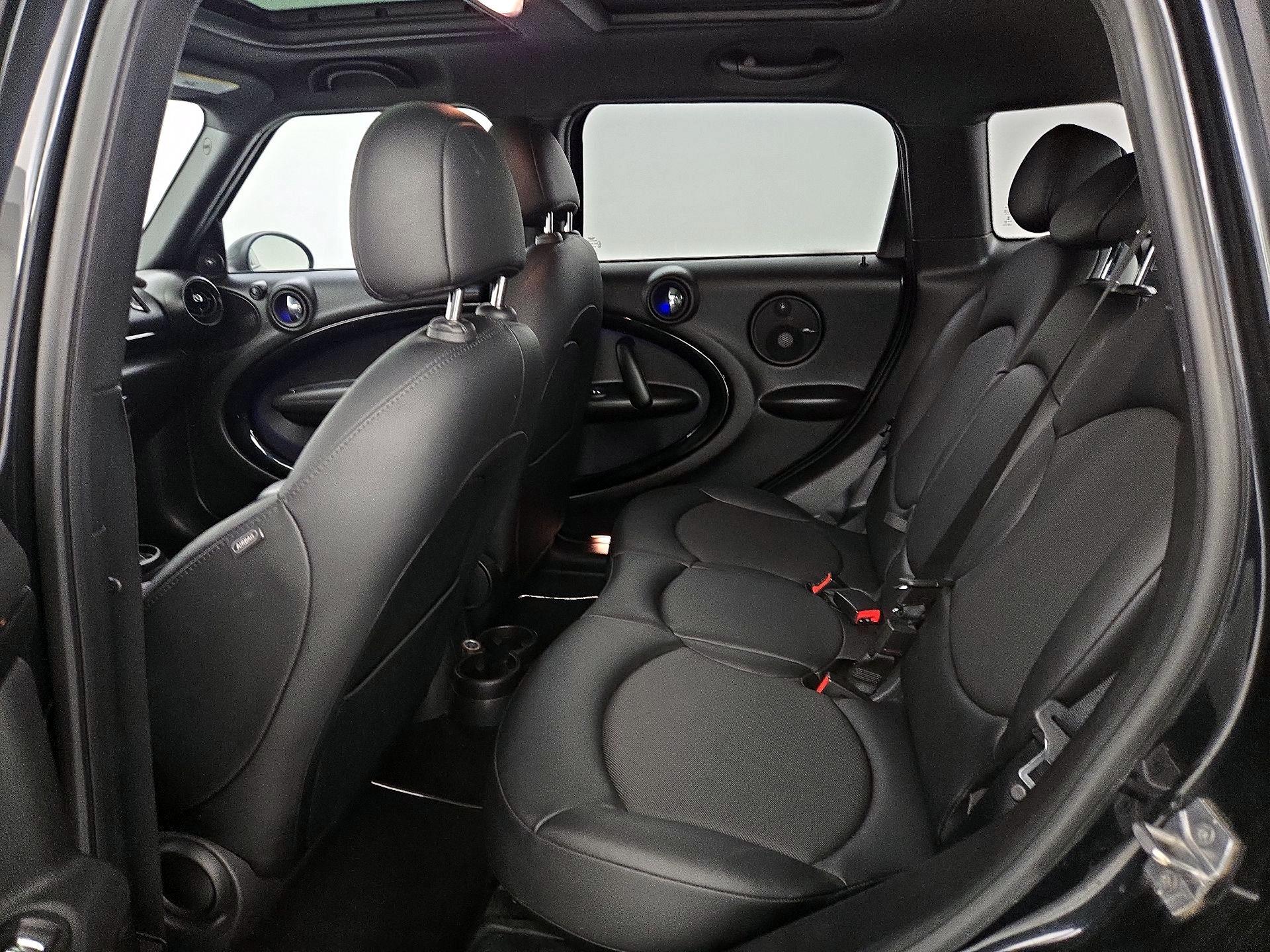 Thumbnail: 2016 MINI Cooper Countryman - 17