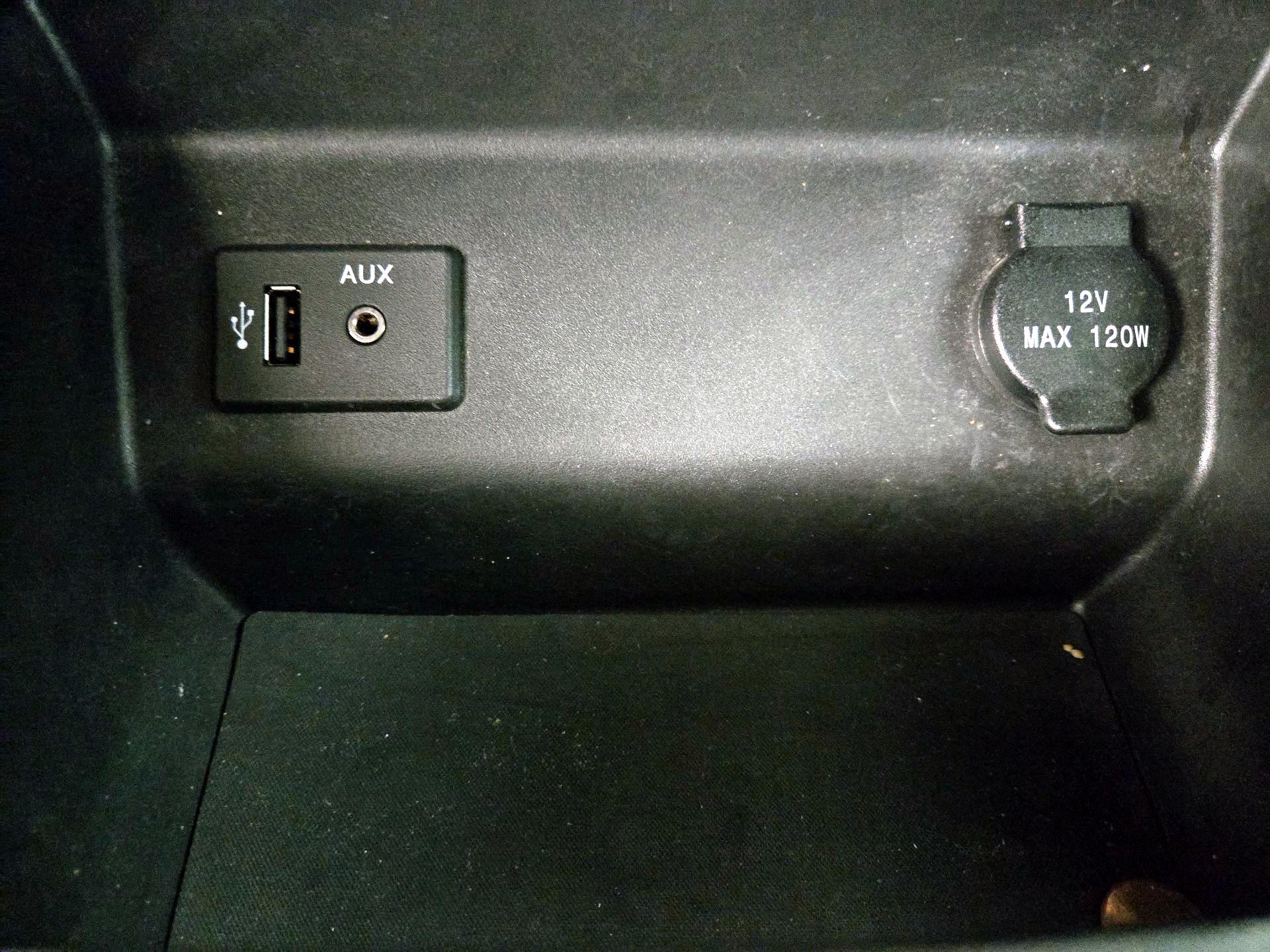 Thumbnail: 2016 Nissan Altima - 18