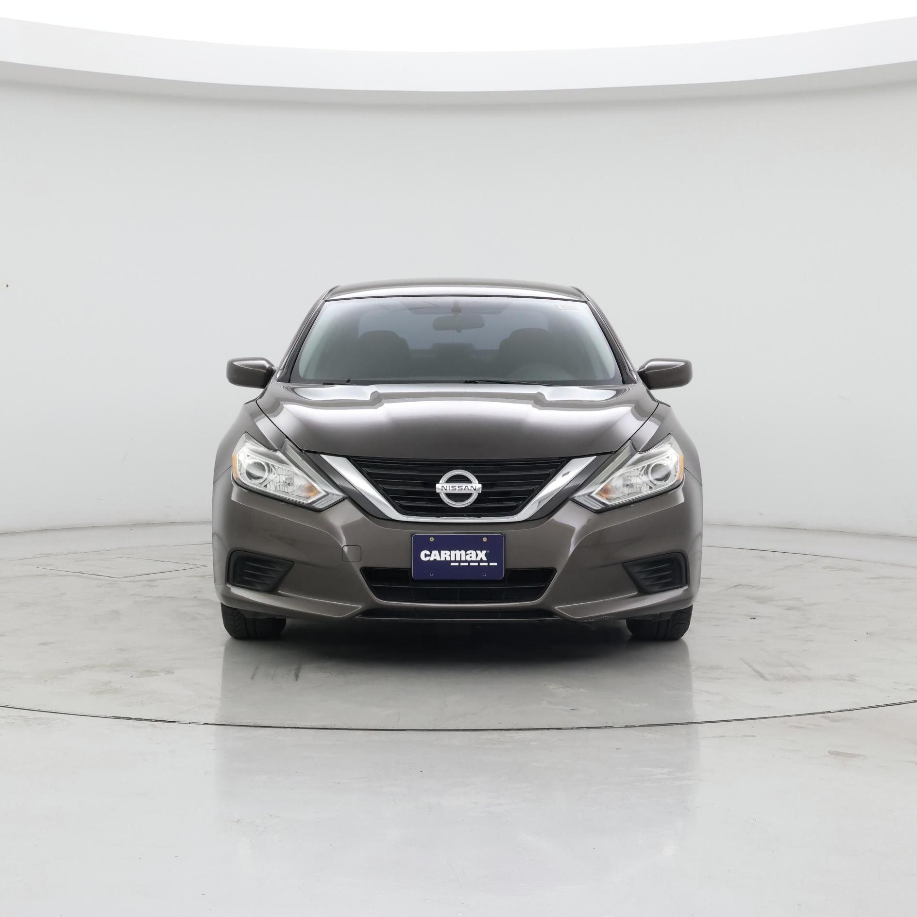 Thumbnail: 2016 Nissan Altima - 5