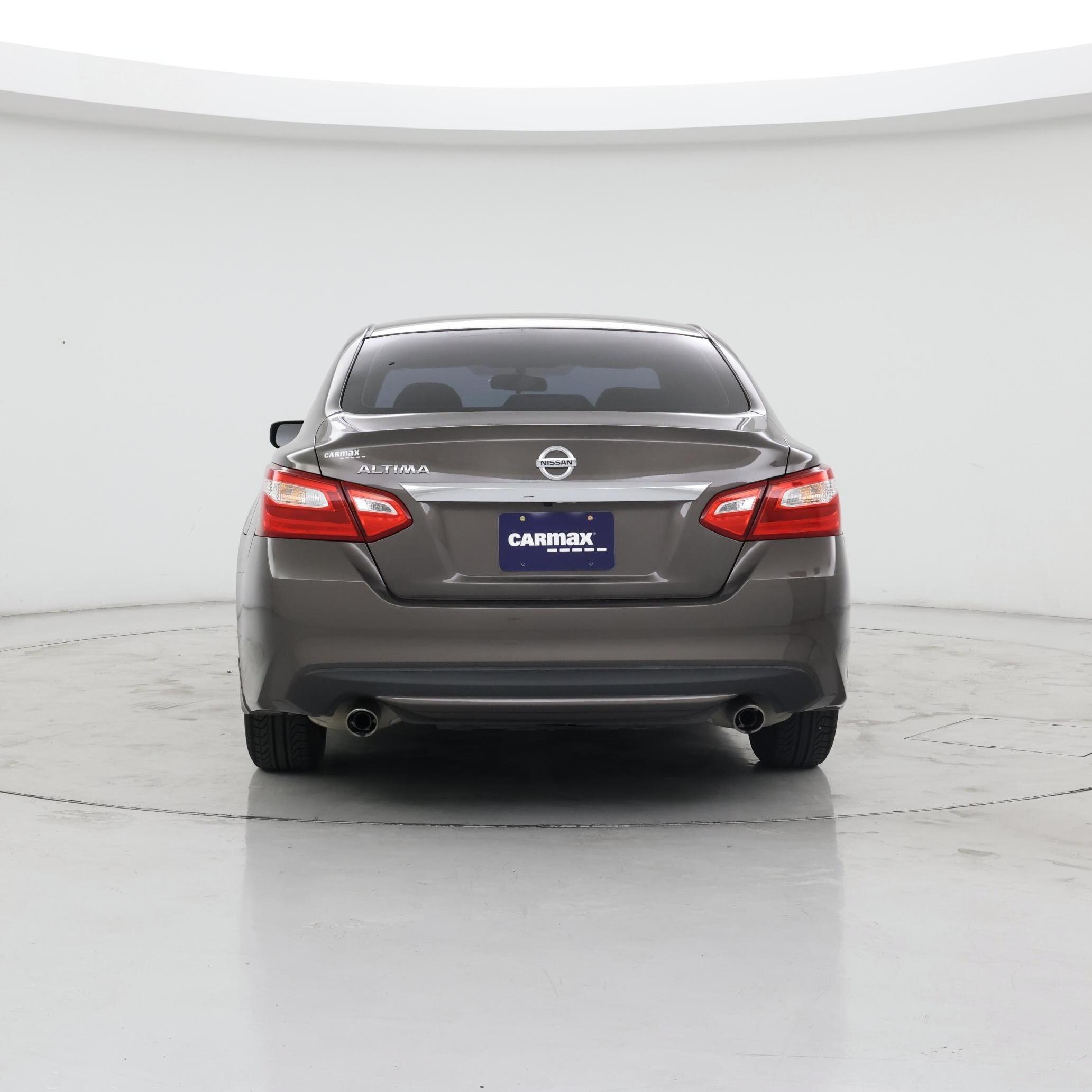 Thumbnail: 2016 Nissan Altima - 6