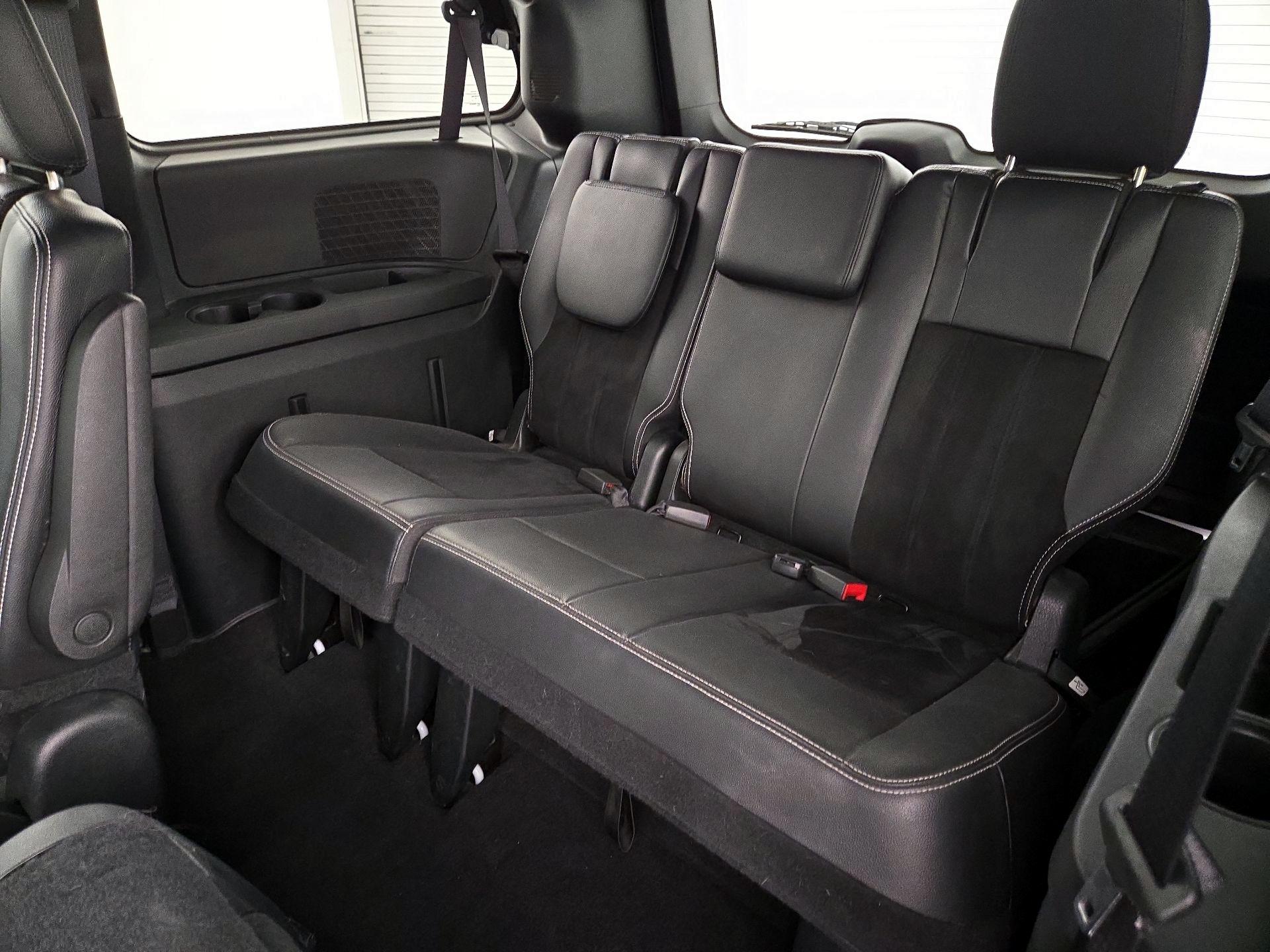 Thumbnail: 2018 Dodge Grand Caravan - 20