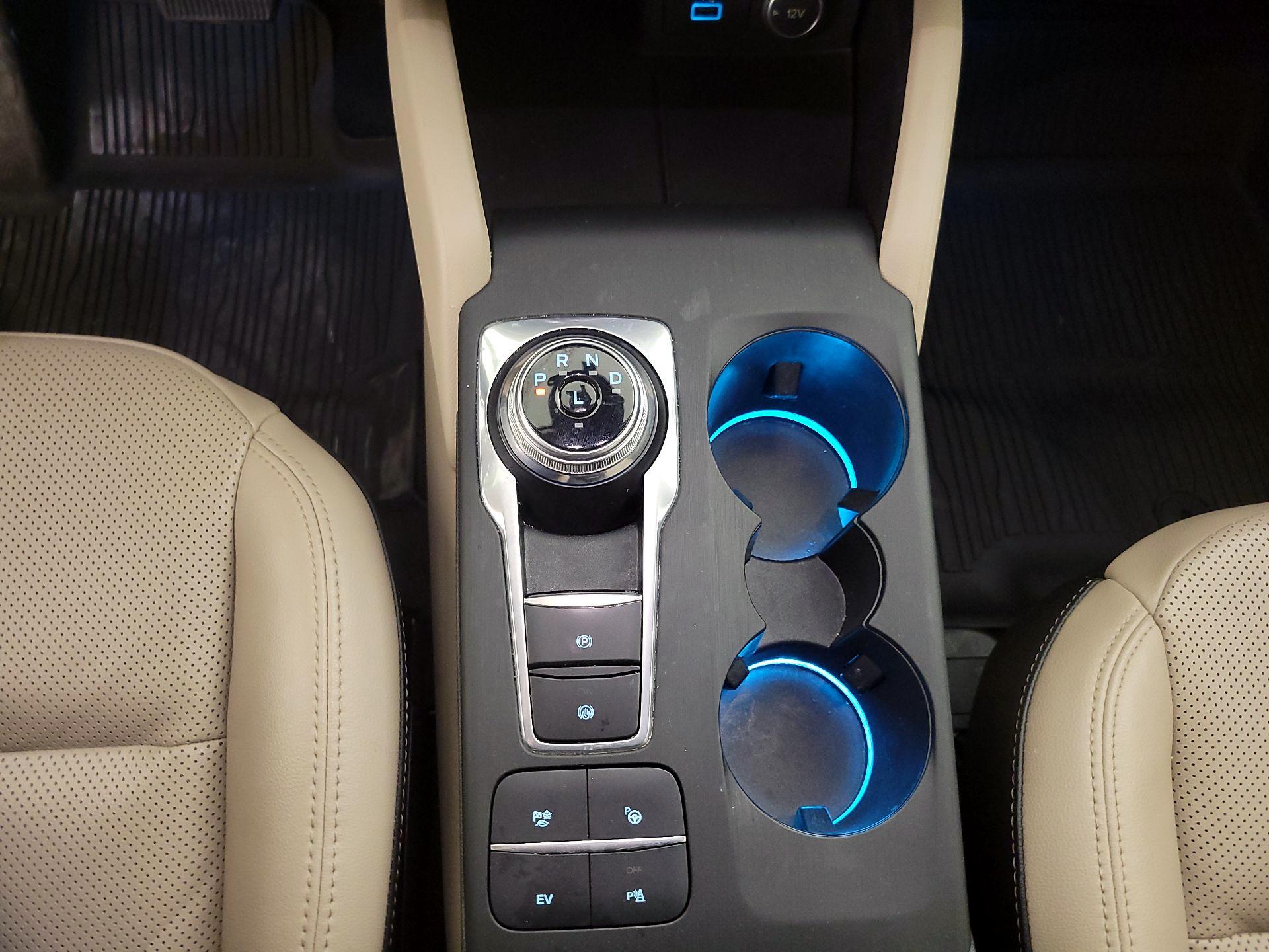 Thumbnail: 2021 Ford Escape - 18