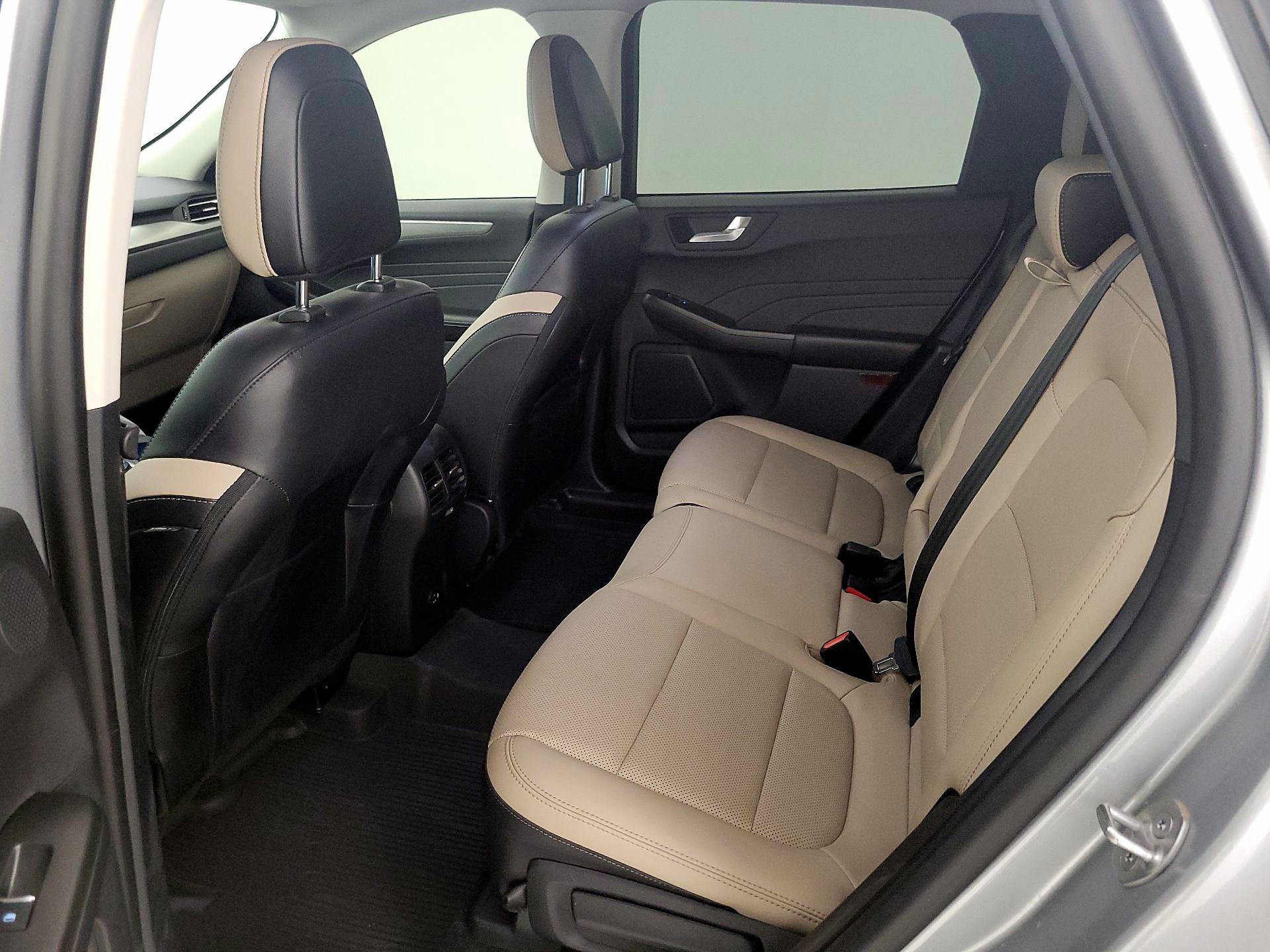 Thumbnail: 2021 Ford Escape - 20