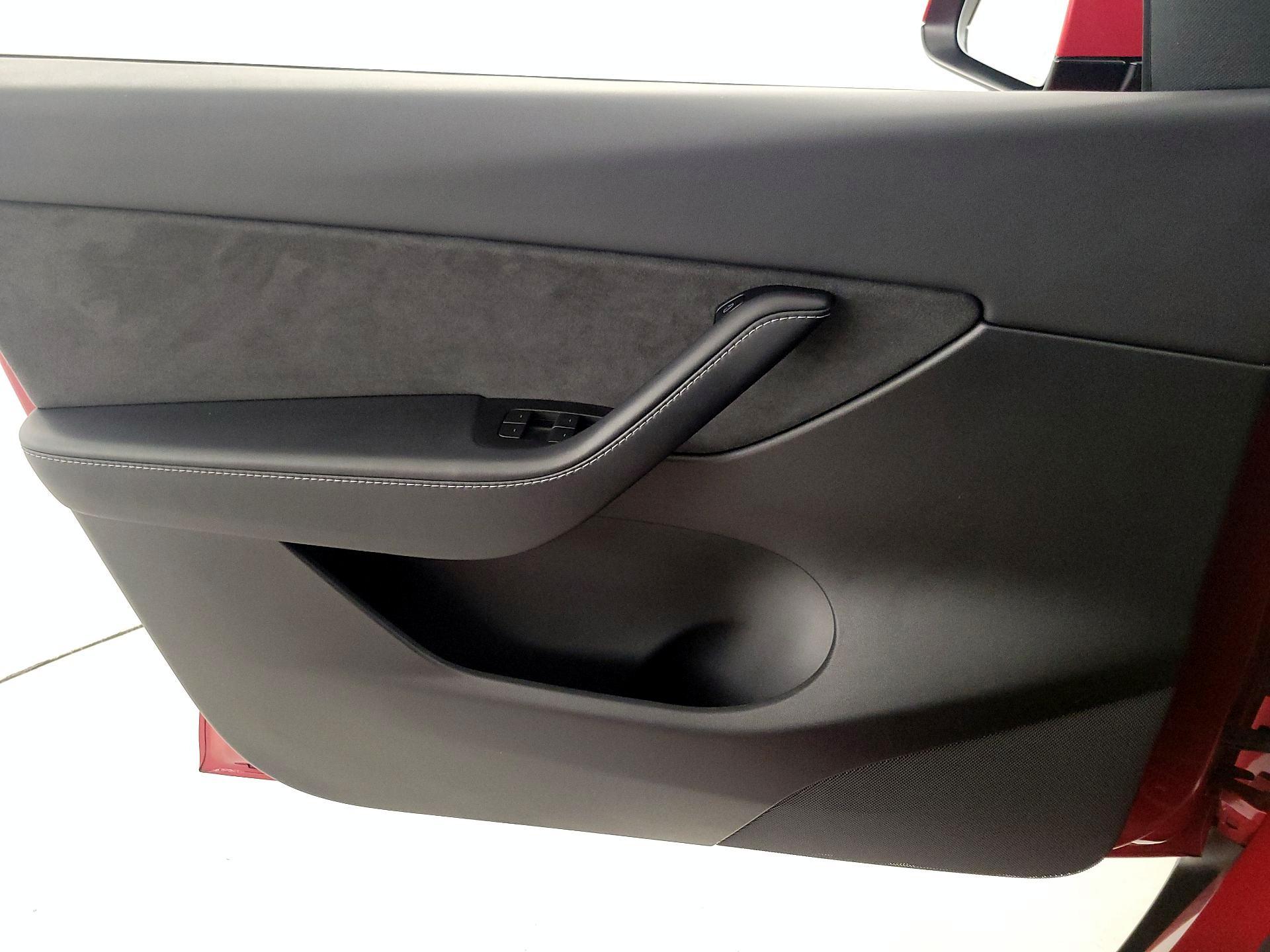 Thumbnail: 2022 Tesla Model Y - 12