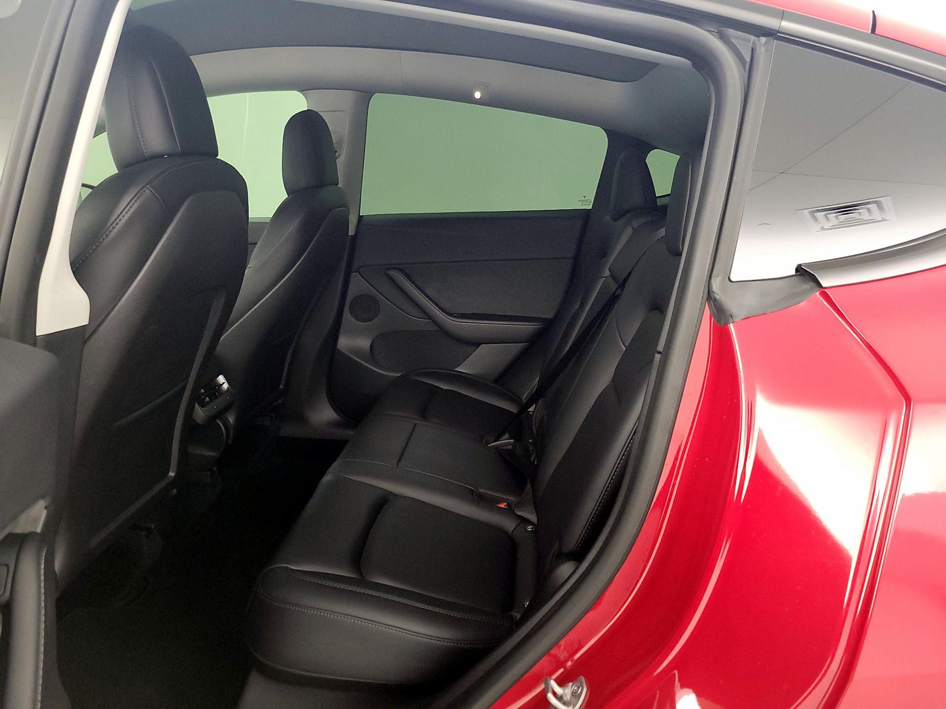 Thumbnail: 2022 Tesla Model Y - 20