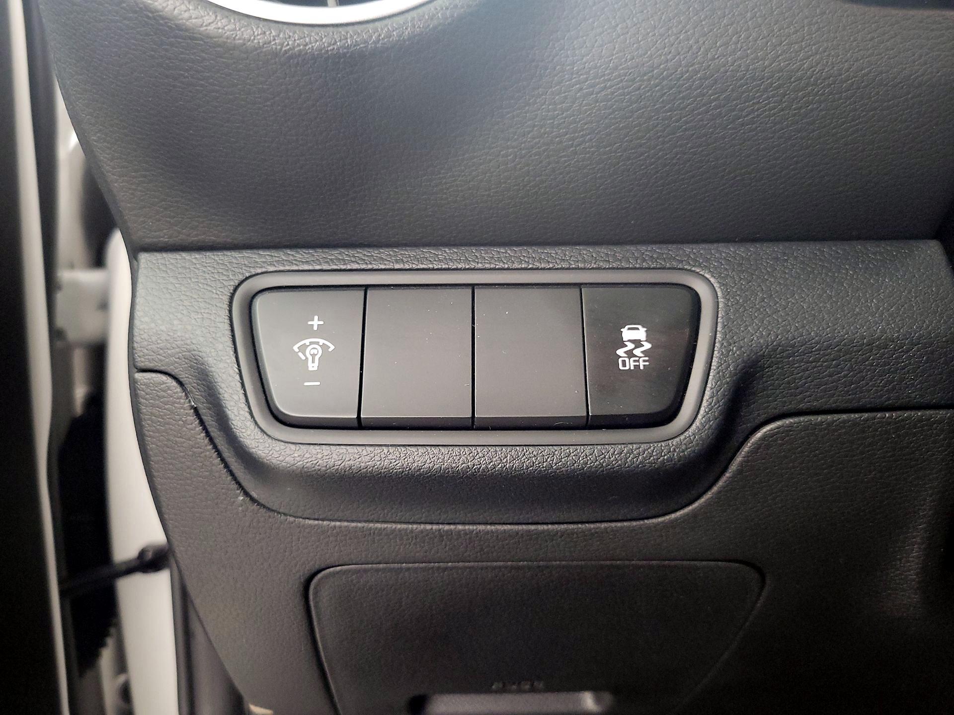 Thumbnail: 2024 Kia Forte - 13