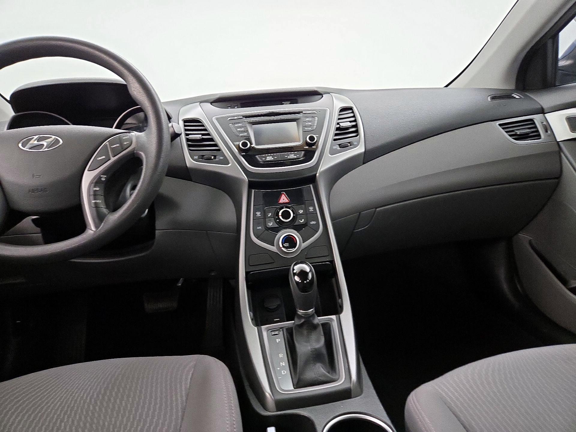 Thumbnail: 2015 Hyundai Elantra - 9