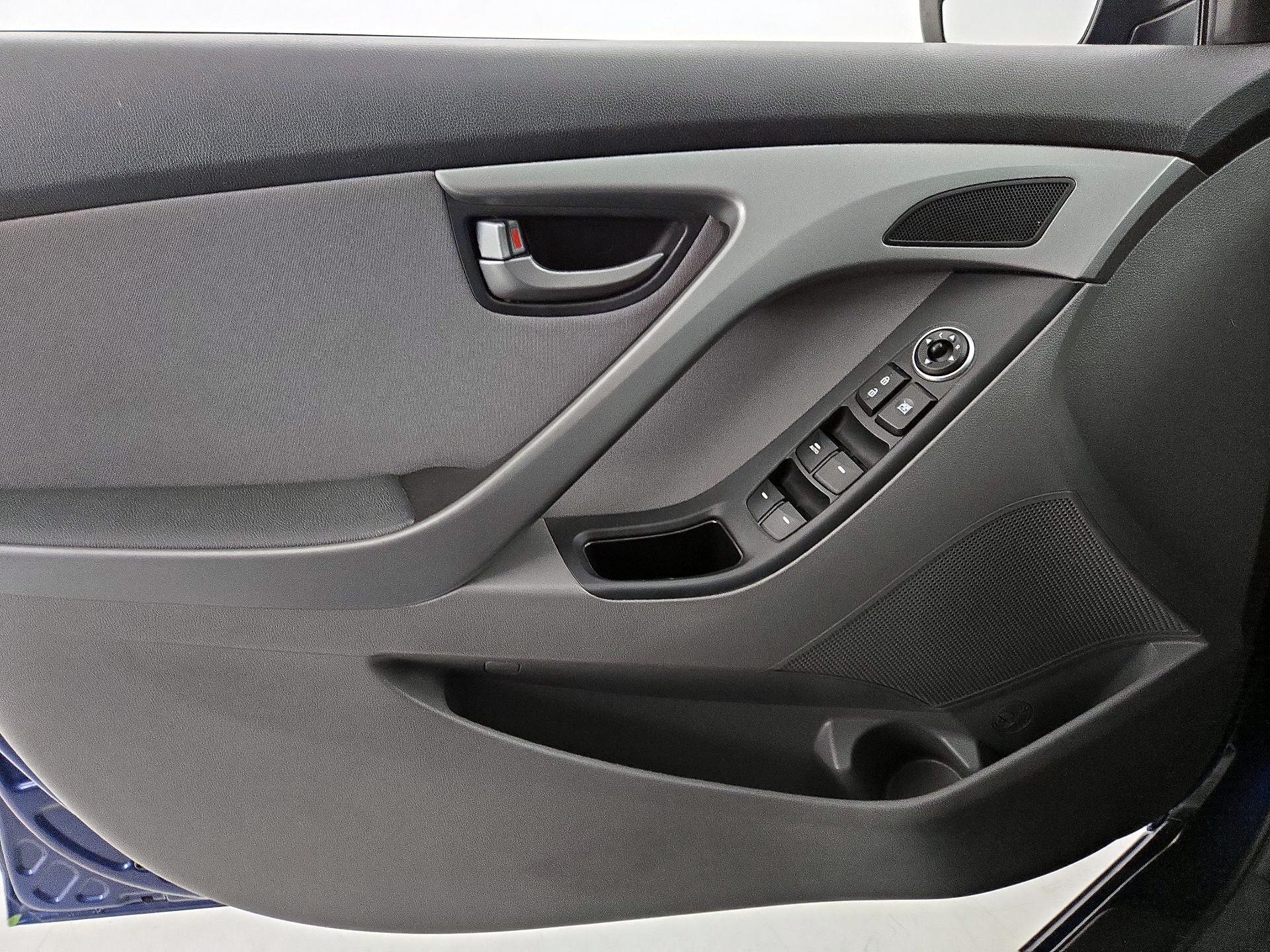 Thumbnail: 2015 Hyundai Elantra - 12