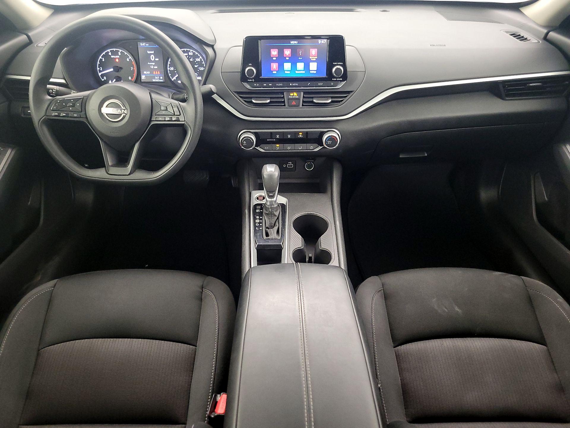 Thumbnail: 2024 Nissan Altima - 9