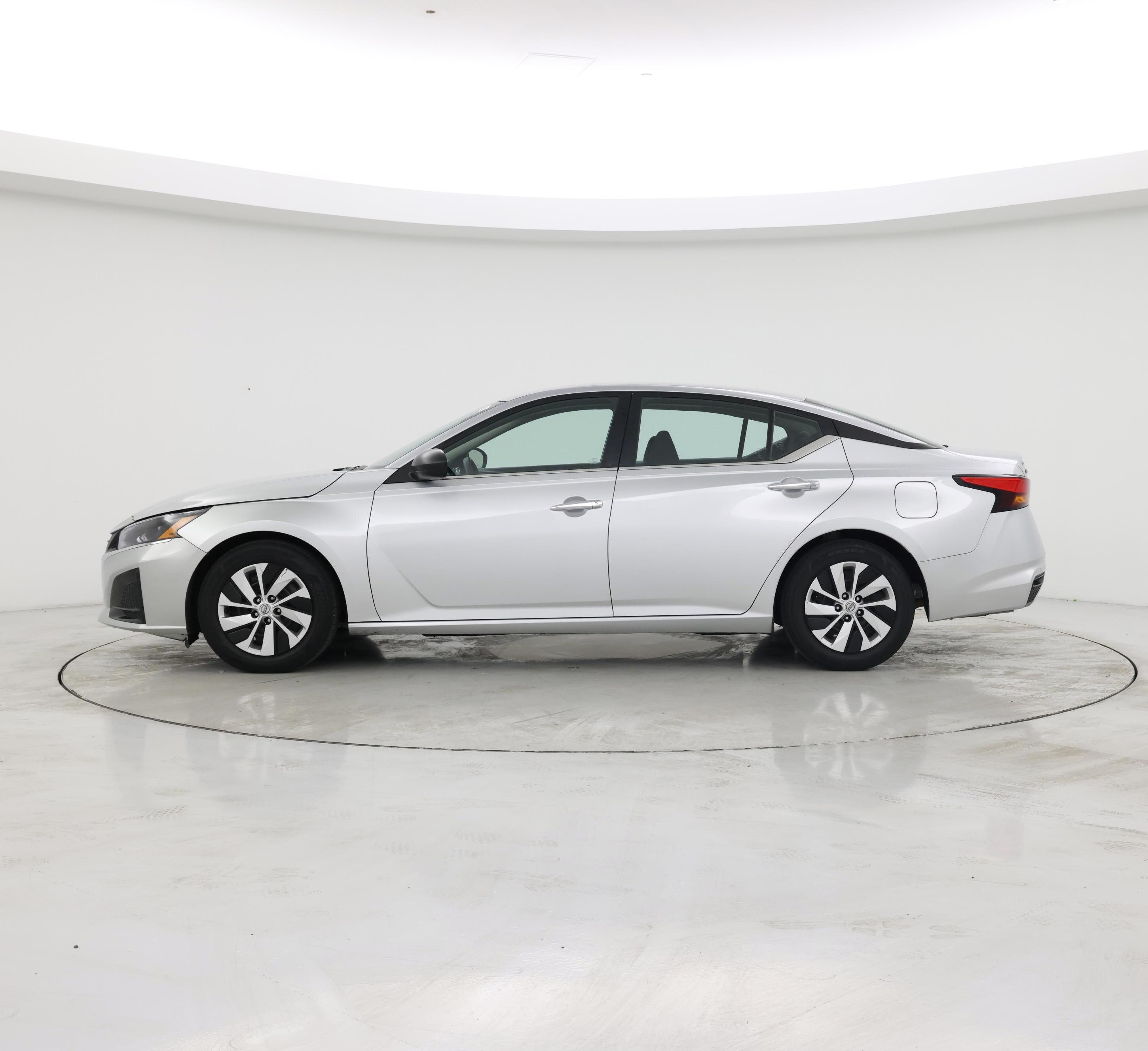 Thumbnail: 2024 Nissan Altima - 3