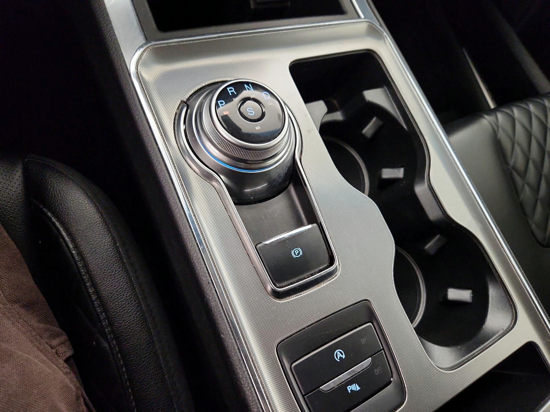 Thumbnail: 2023 Ford Edge - 17