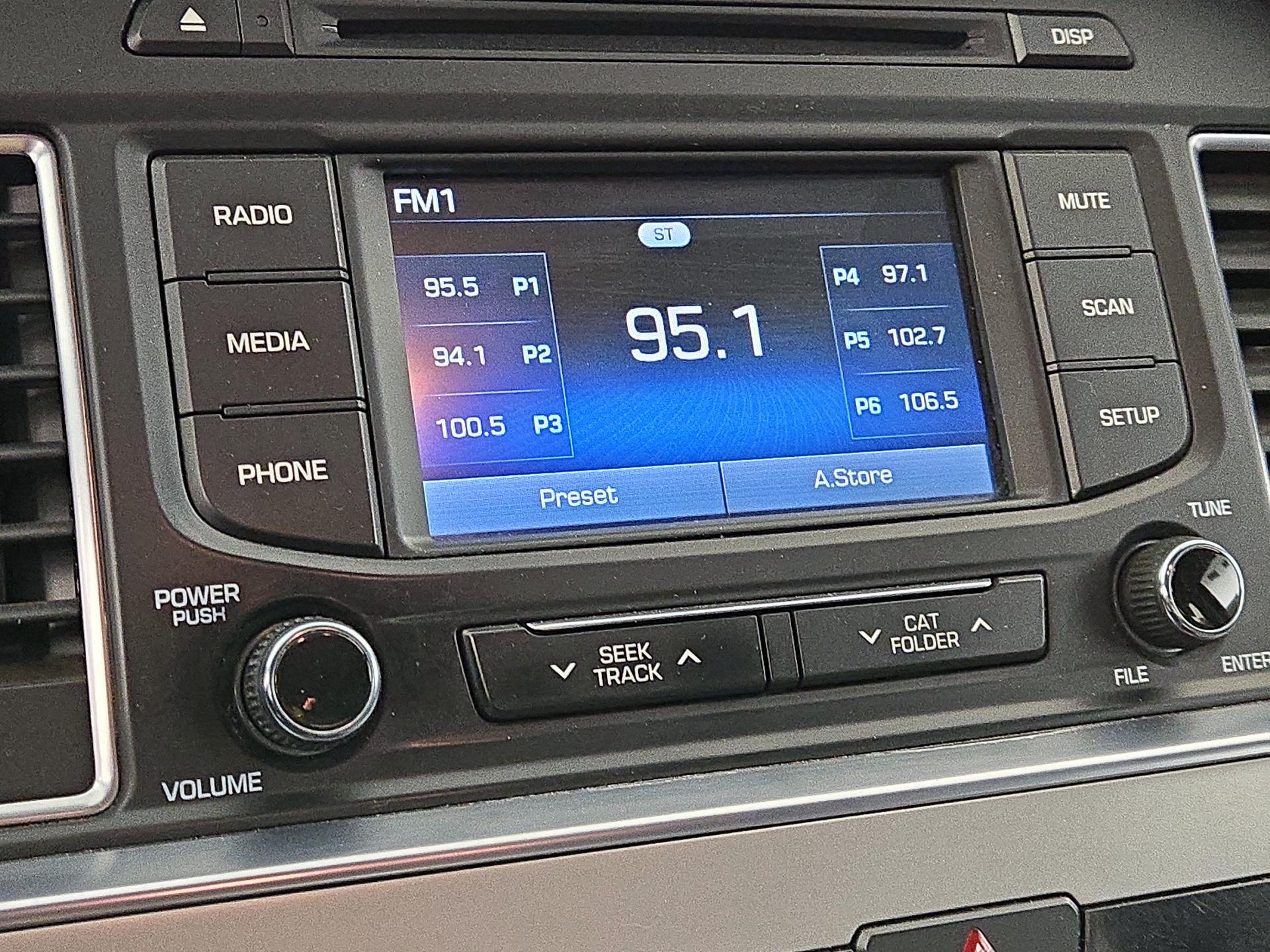 Thumbnail: 2015 Hyundai Sonata - 15