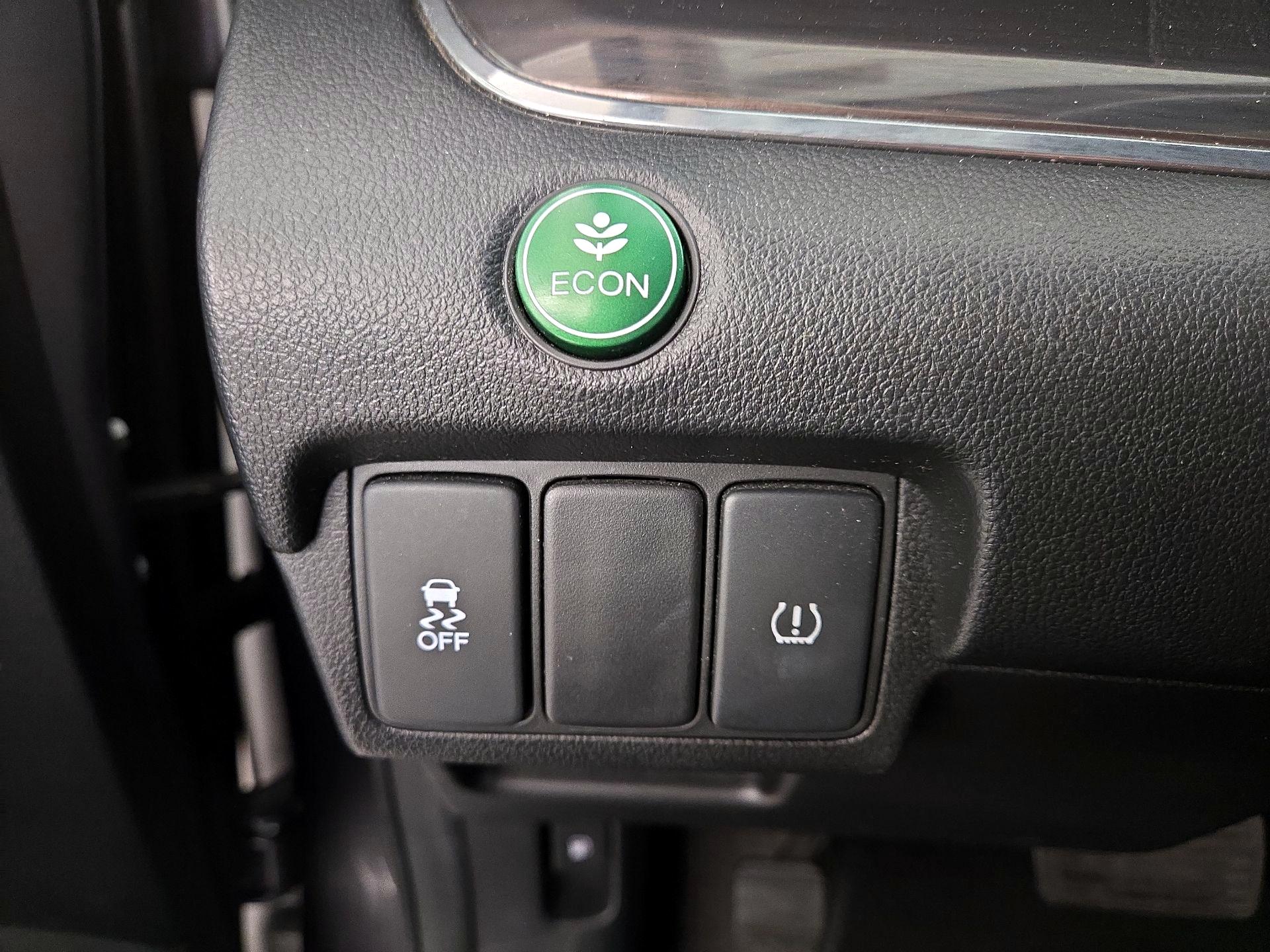 Thumbnail: 2015 Honda CR-V - 13