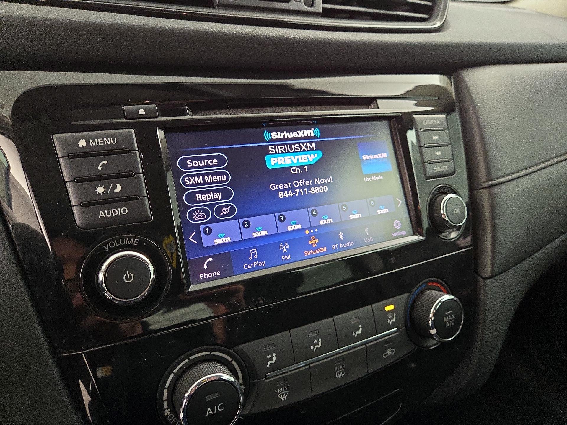 Thumbnail: 2018 Nissan Rogue - 15