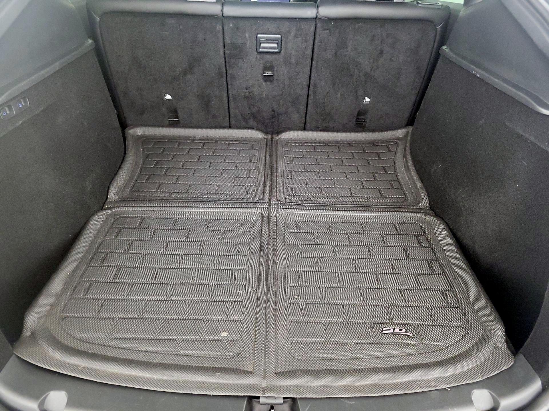 Thumbnail: 2023 Tesla Model Y - 19