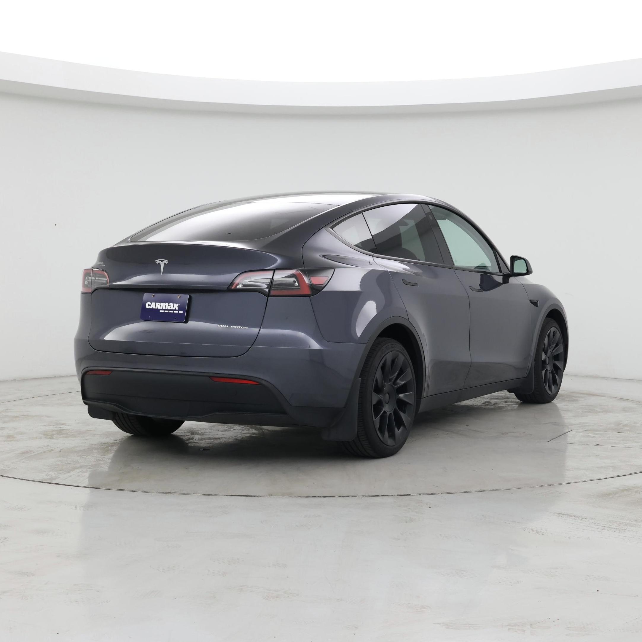 Thumbnail: 2023 Tesla Model Y - 8