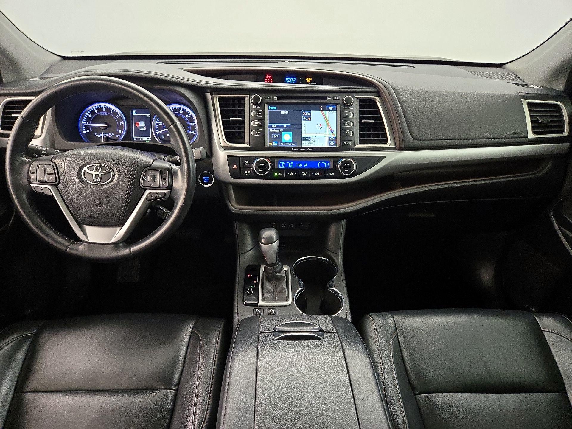 Thumbnail: 2017 Toyota Highlander - 9