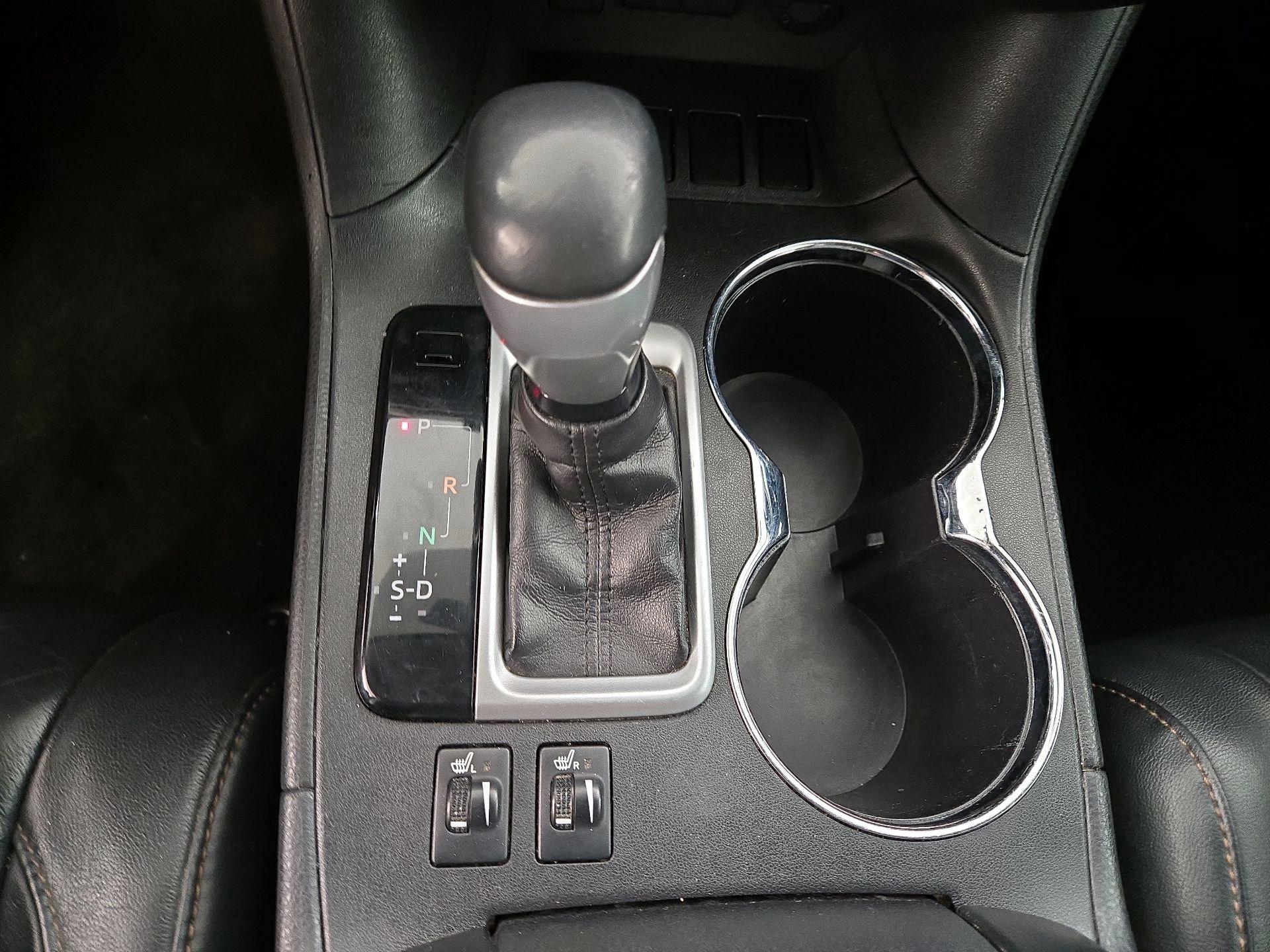 Thumbnail: 2017 Toyota Highlander - 18