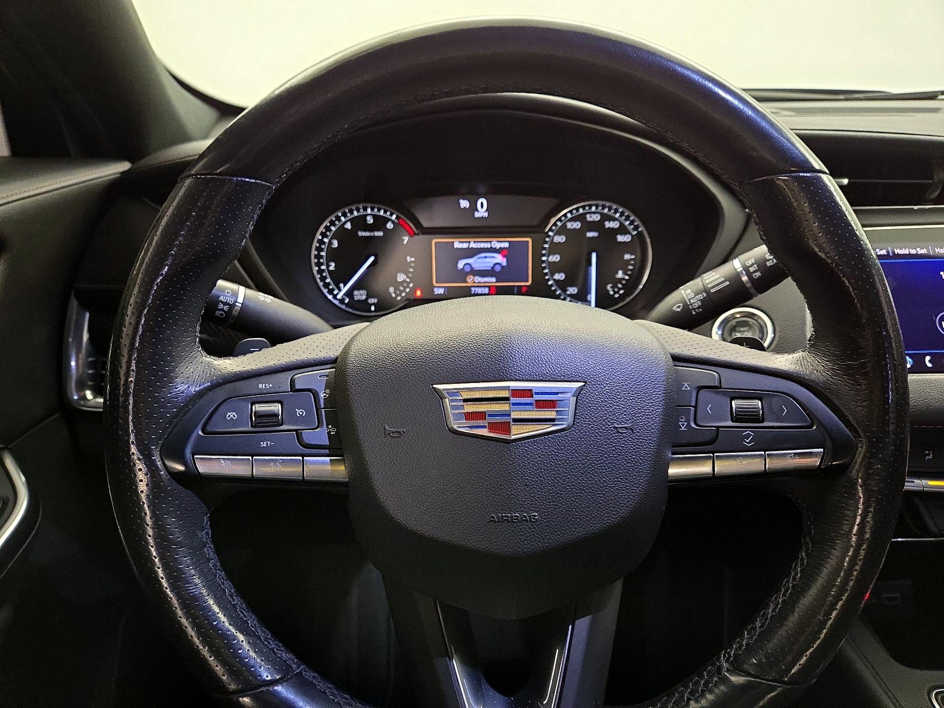 Thumbnail: 2020 Cadillac XT4 - 10