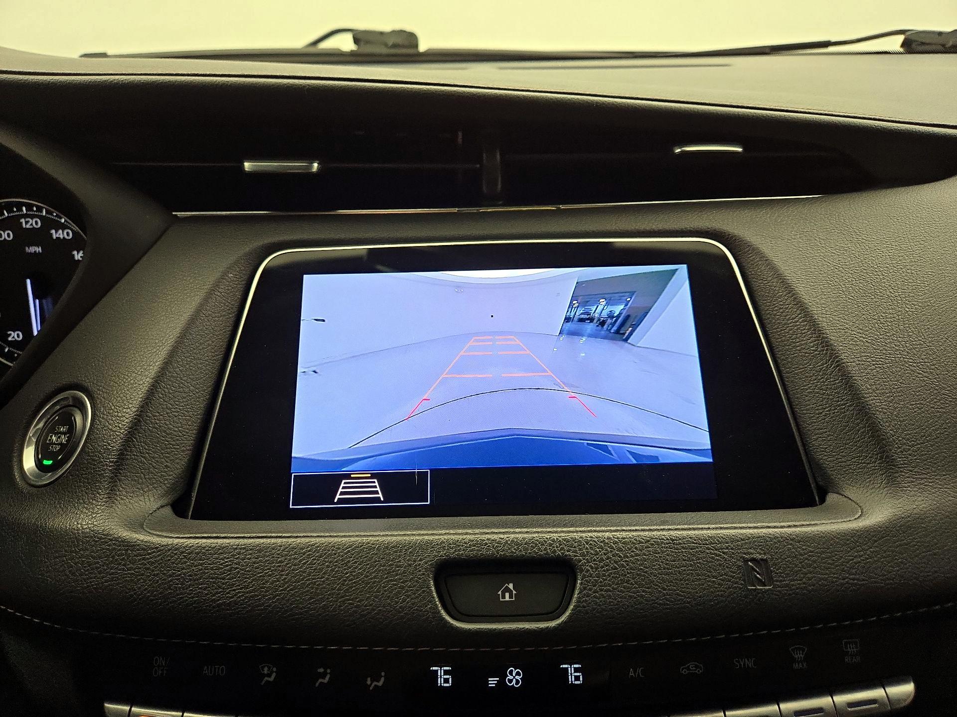 Thumbnail: 2020 Cadillac XT4 - 14